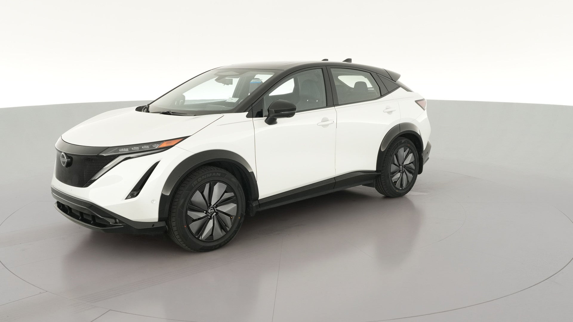 2024 Nissan ARIYA vehicle photo