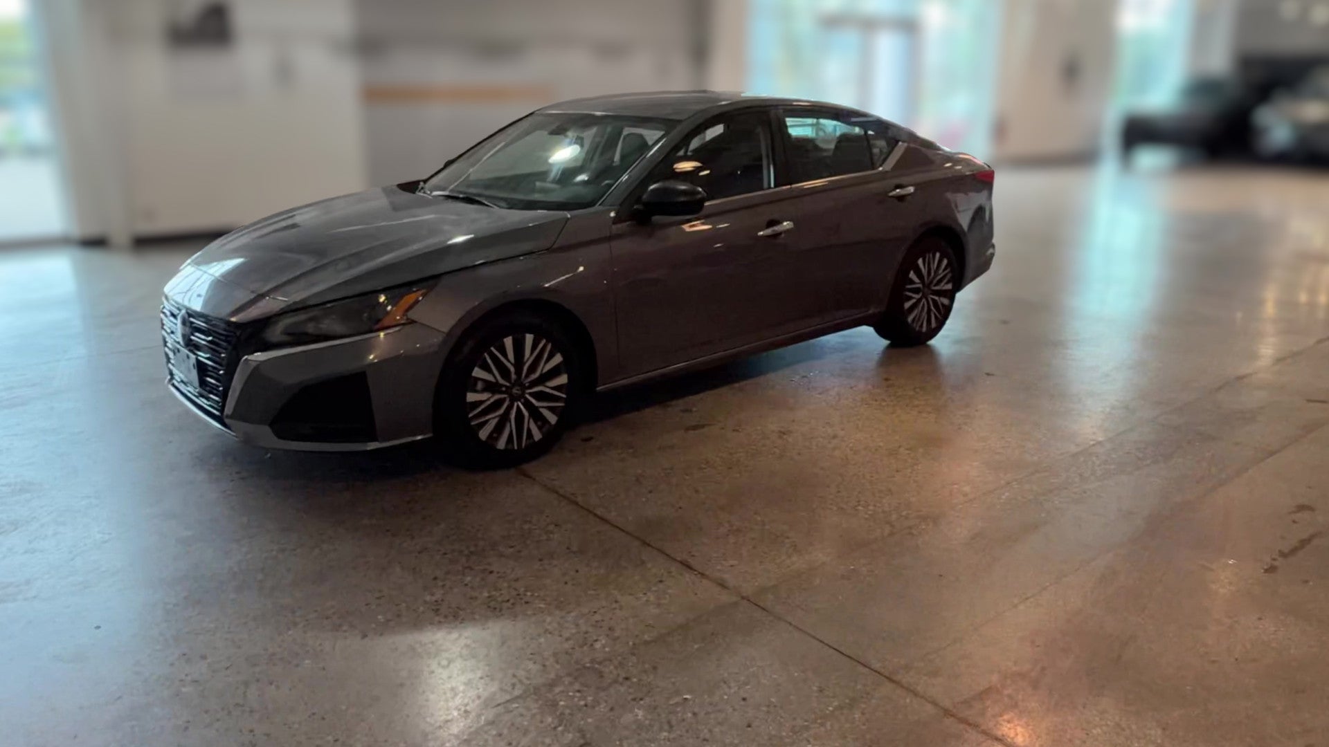 2025 Nissan Altima vehicle photo