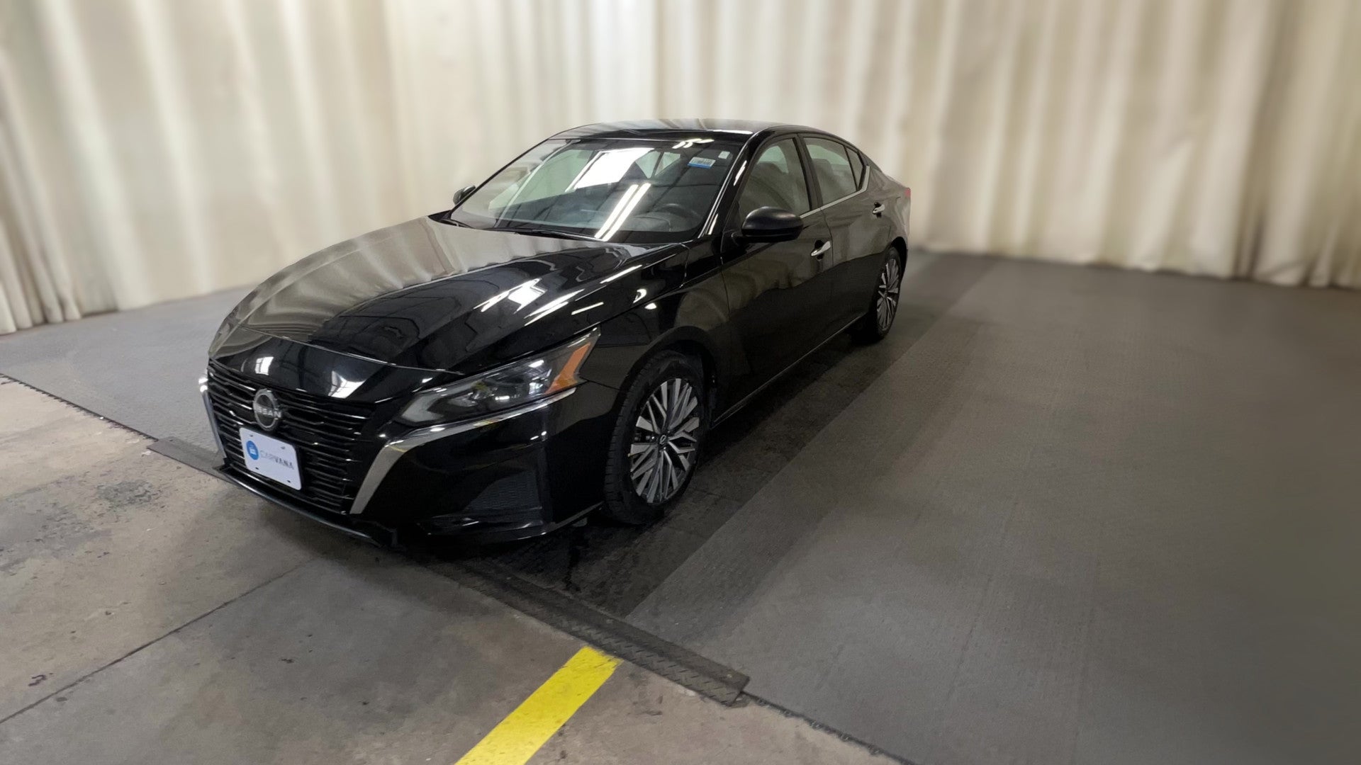 2025 Nissan Altima vehicle photo