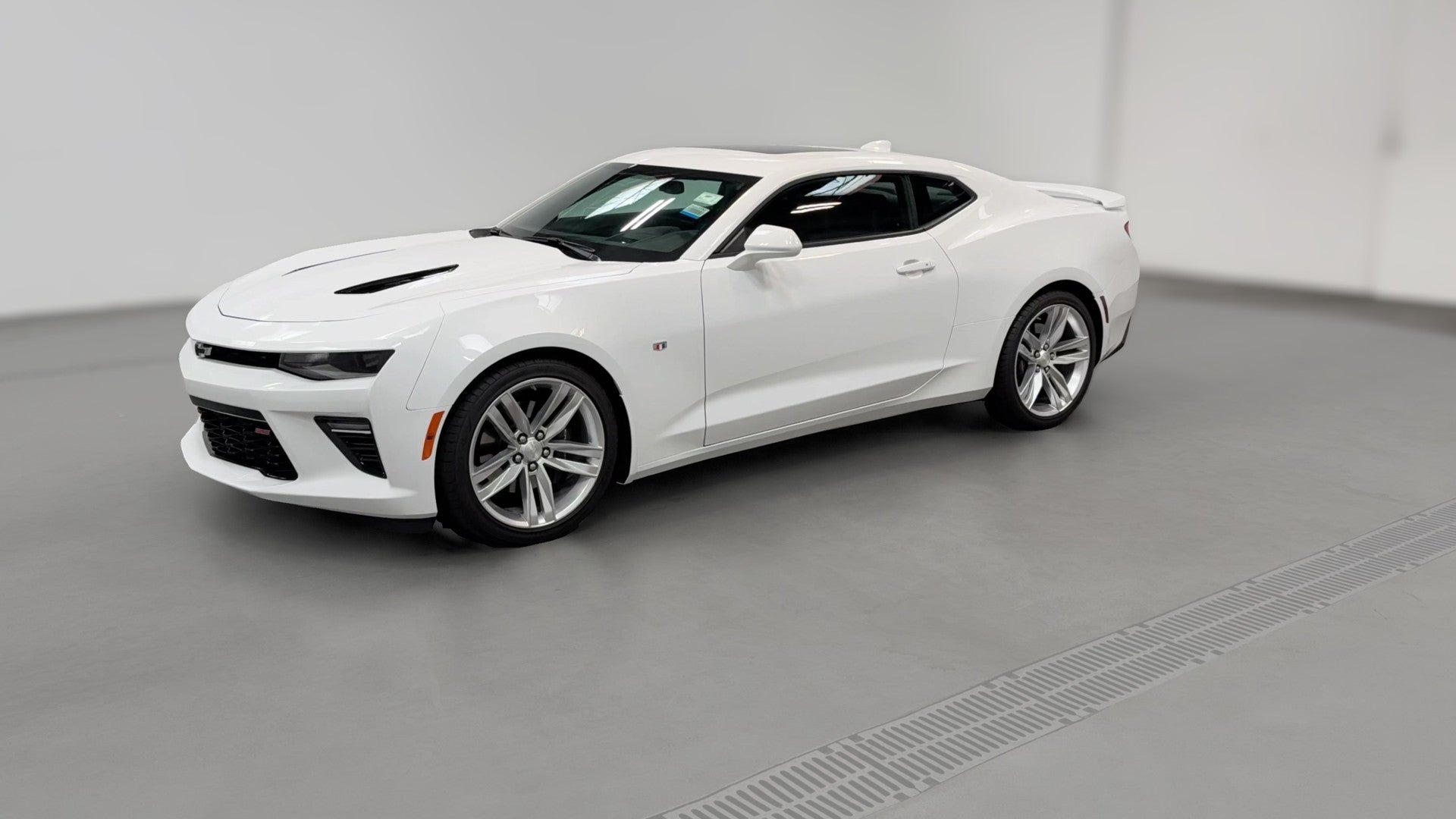2016 Chevrolet Camaro vehicle photo