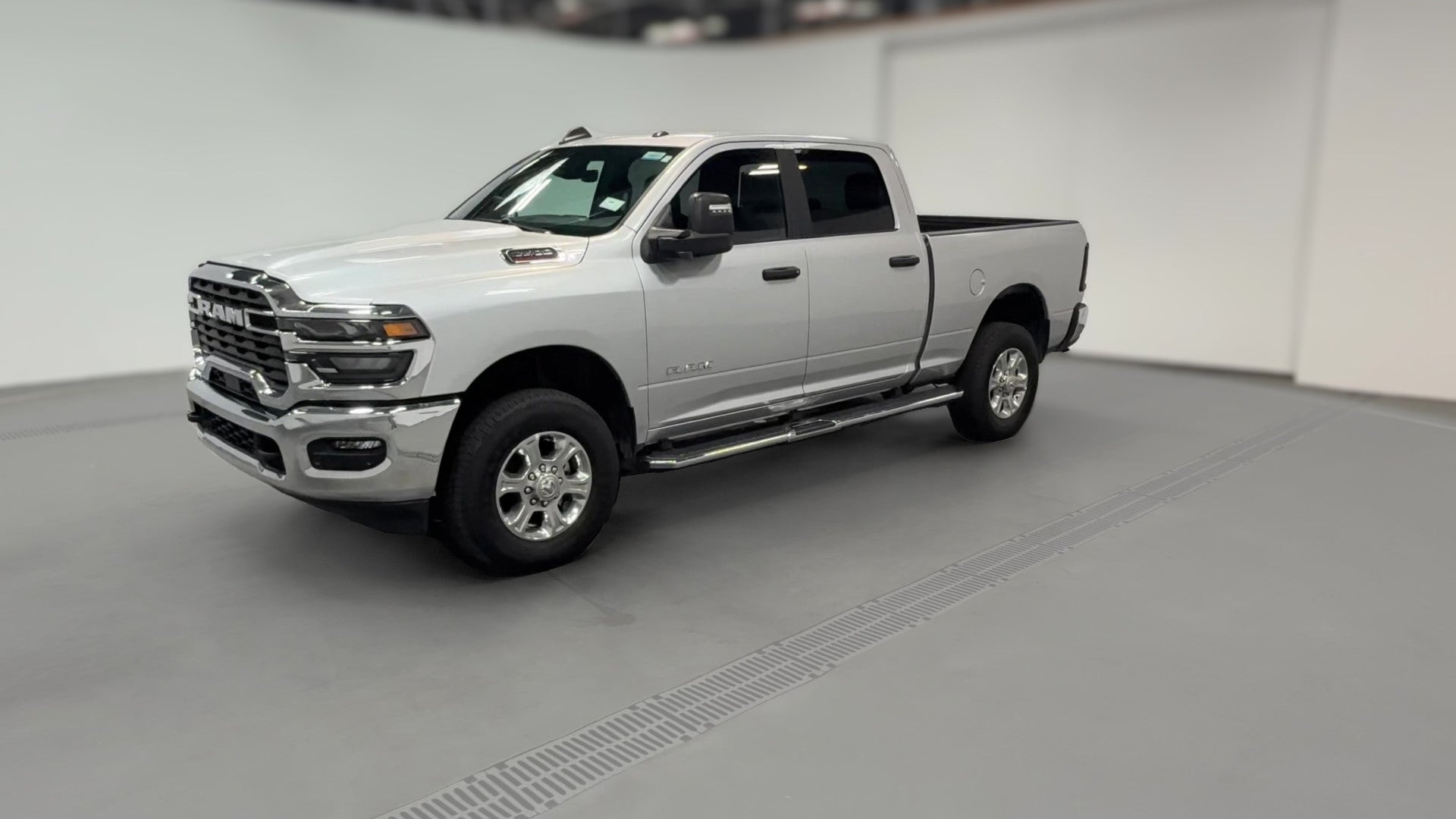 2026 Ram 2500 Crew Cab vehicle photo