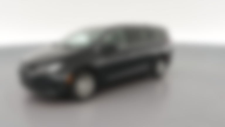 2022 Chrysler Voyager vehicle photo