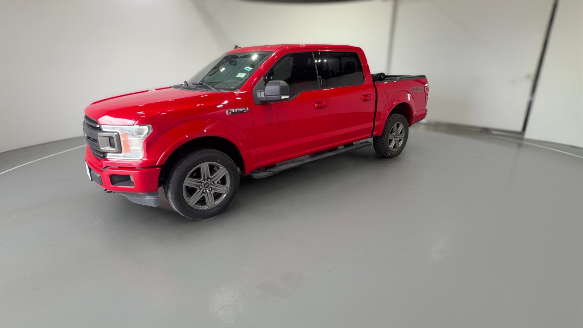 2019 Ford F150 SuperCrew Cab vehicle photo