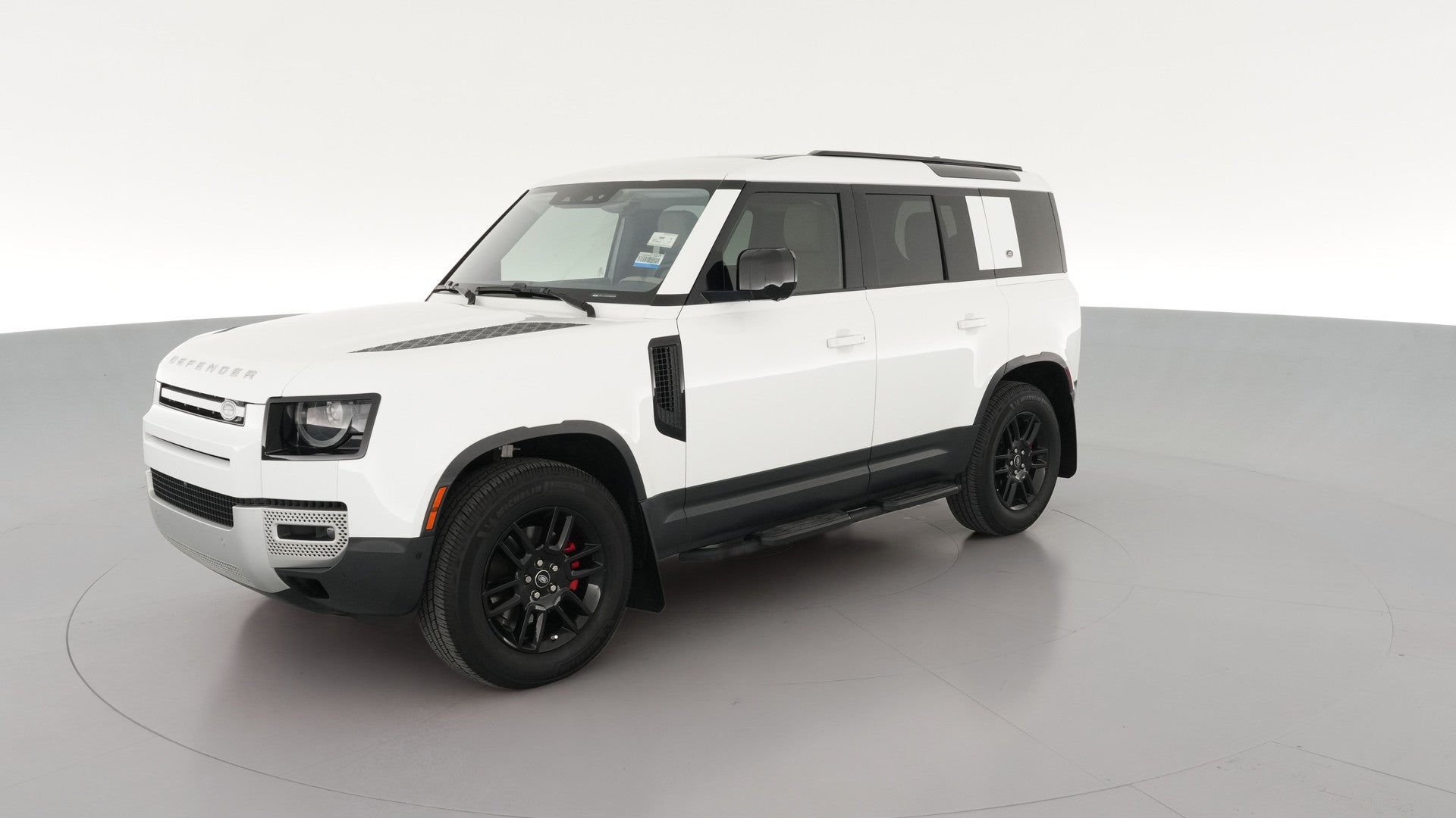 2021 Land Rover Defender 110 vehicle photo