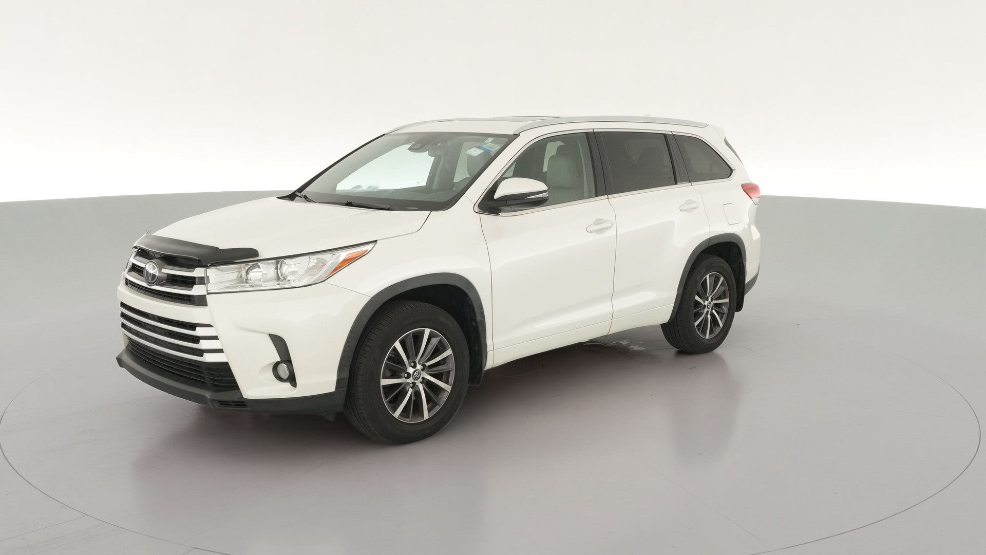 2017 Toyota Highlander vehicle photo