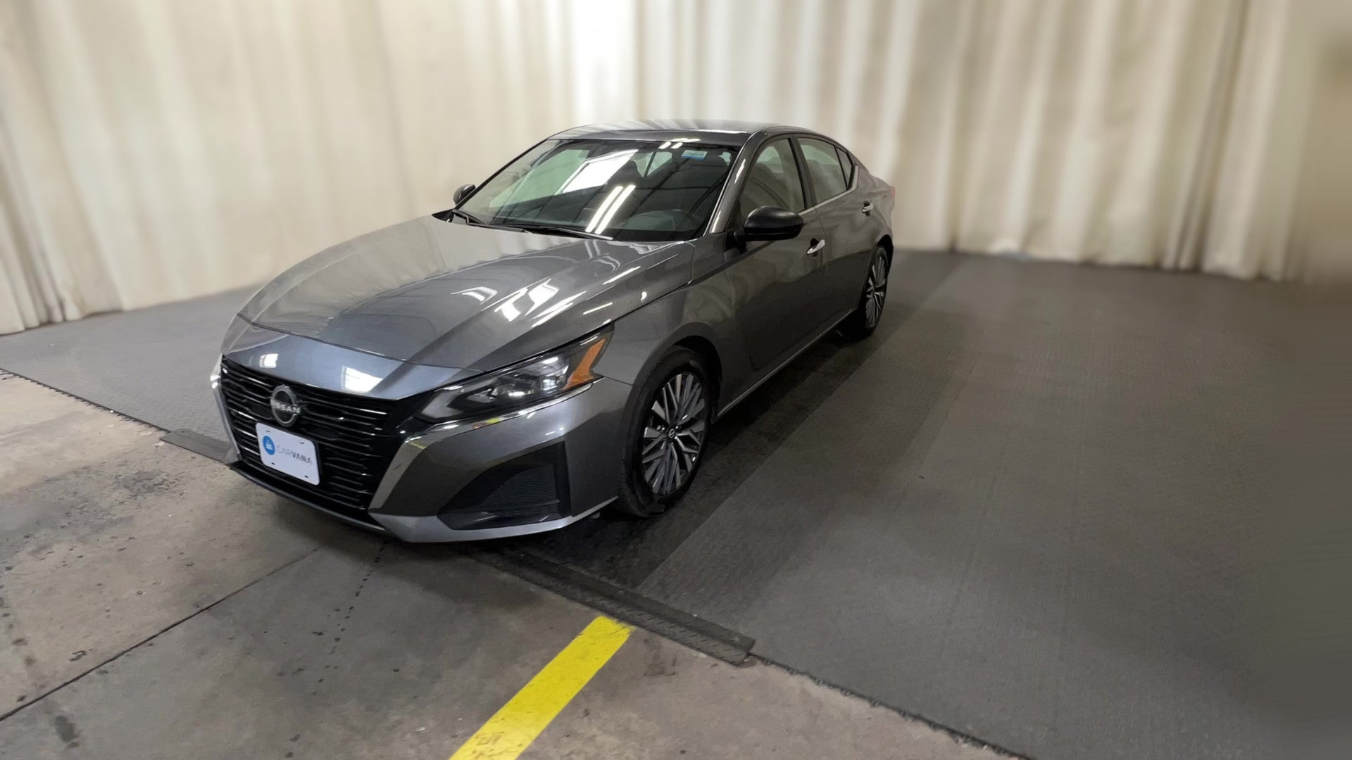 2025 Nissan Altima vehicle photo