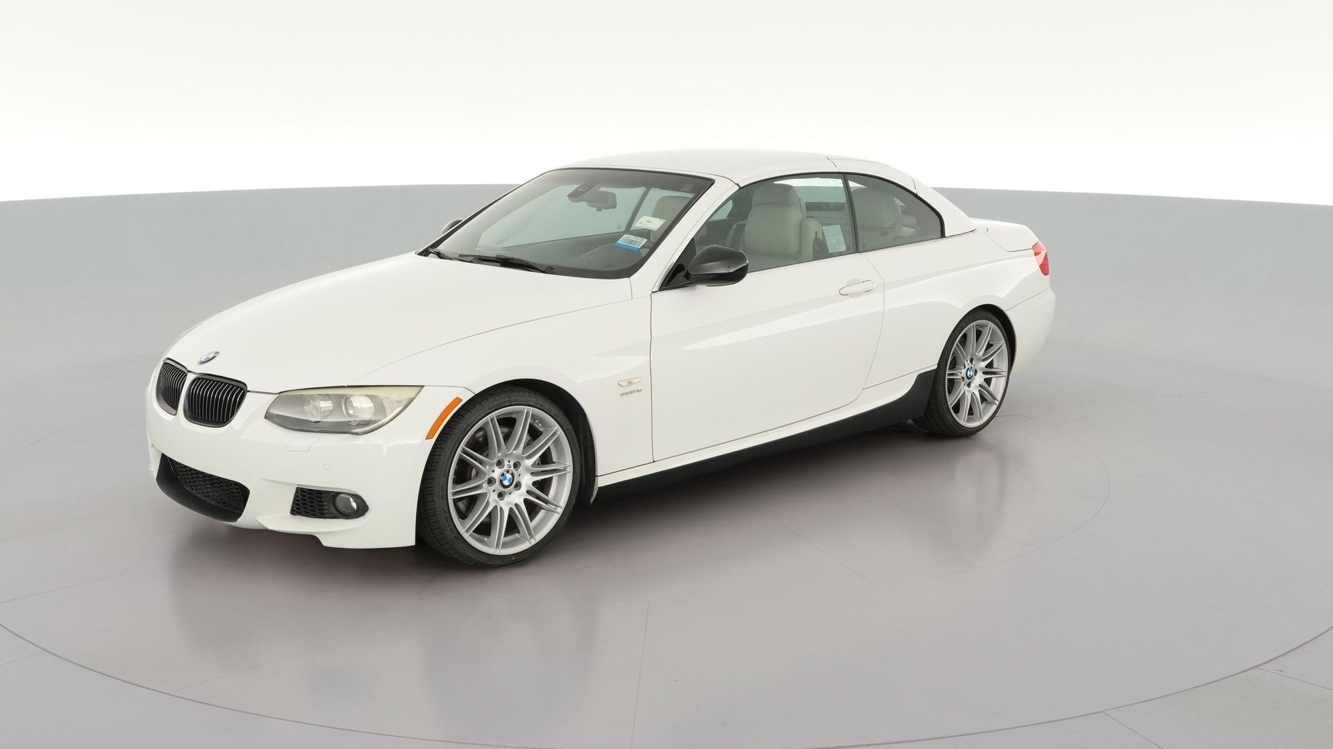 2011 BMW 3 Series vehicle photo
