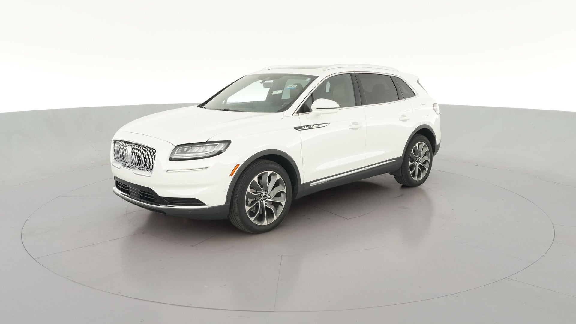 2023 Lincoln Nautilus vehicle photo