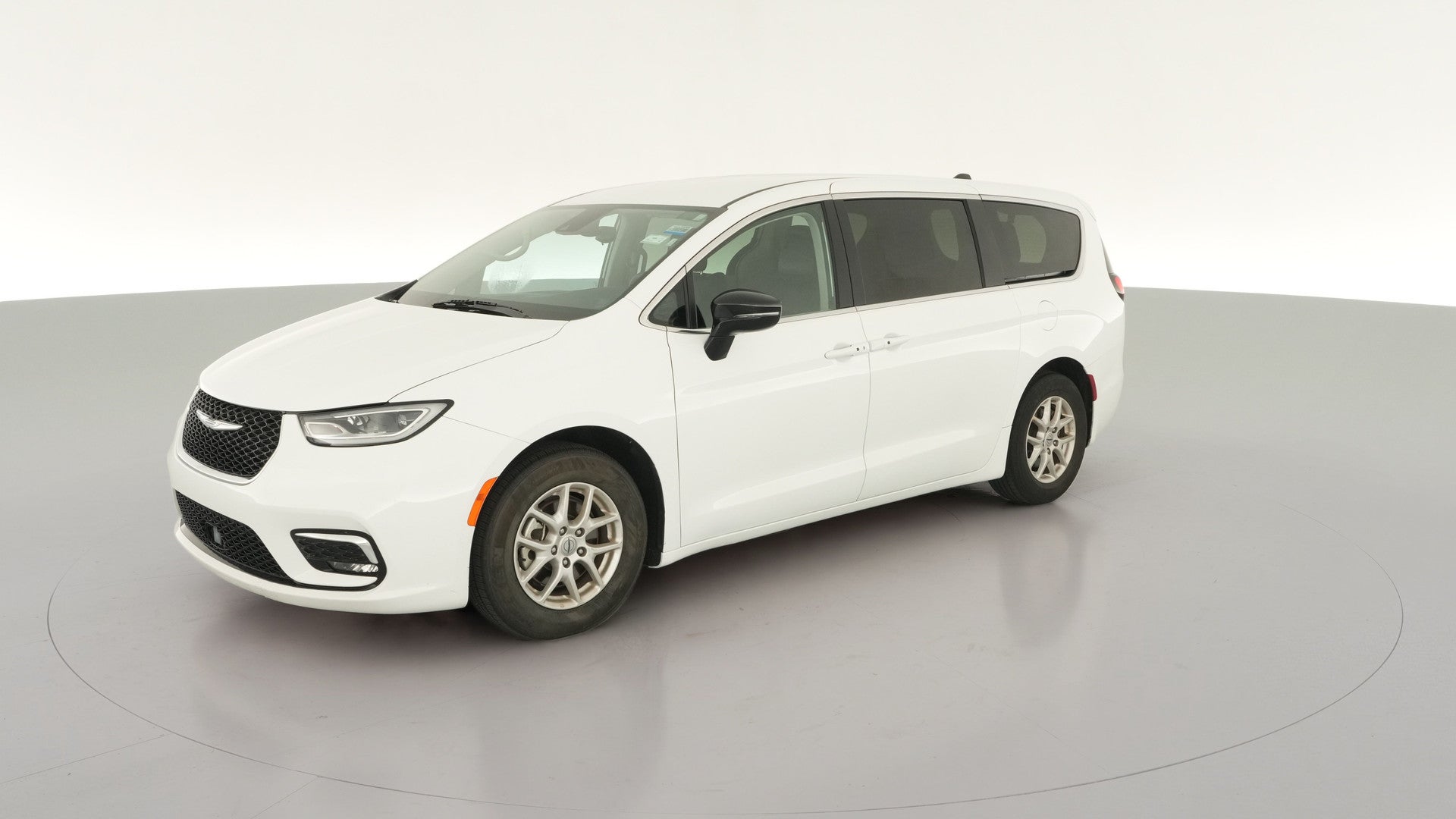2024 Chrysler Pacifica vehicle photo