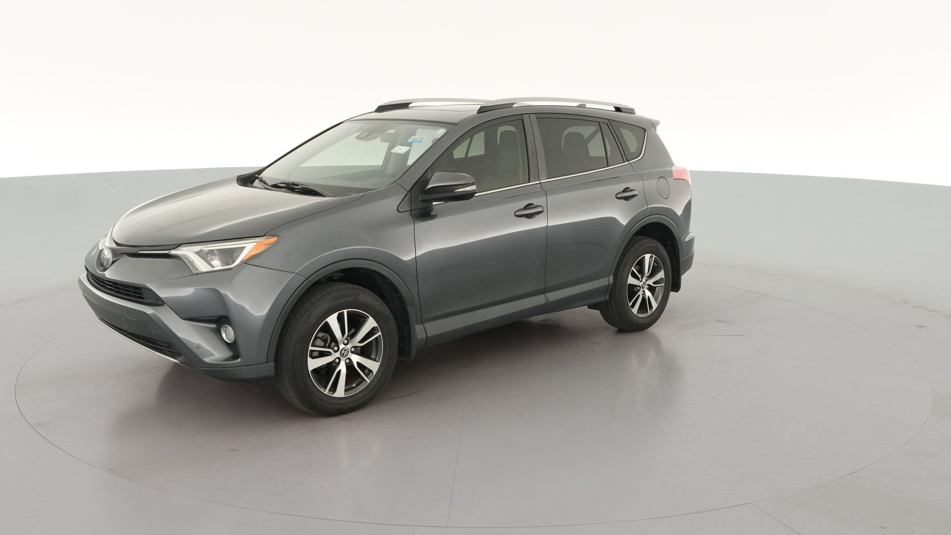 2018 Toyota RAV4 vehicle photo