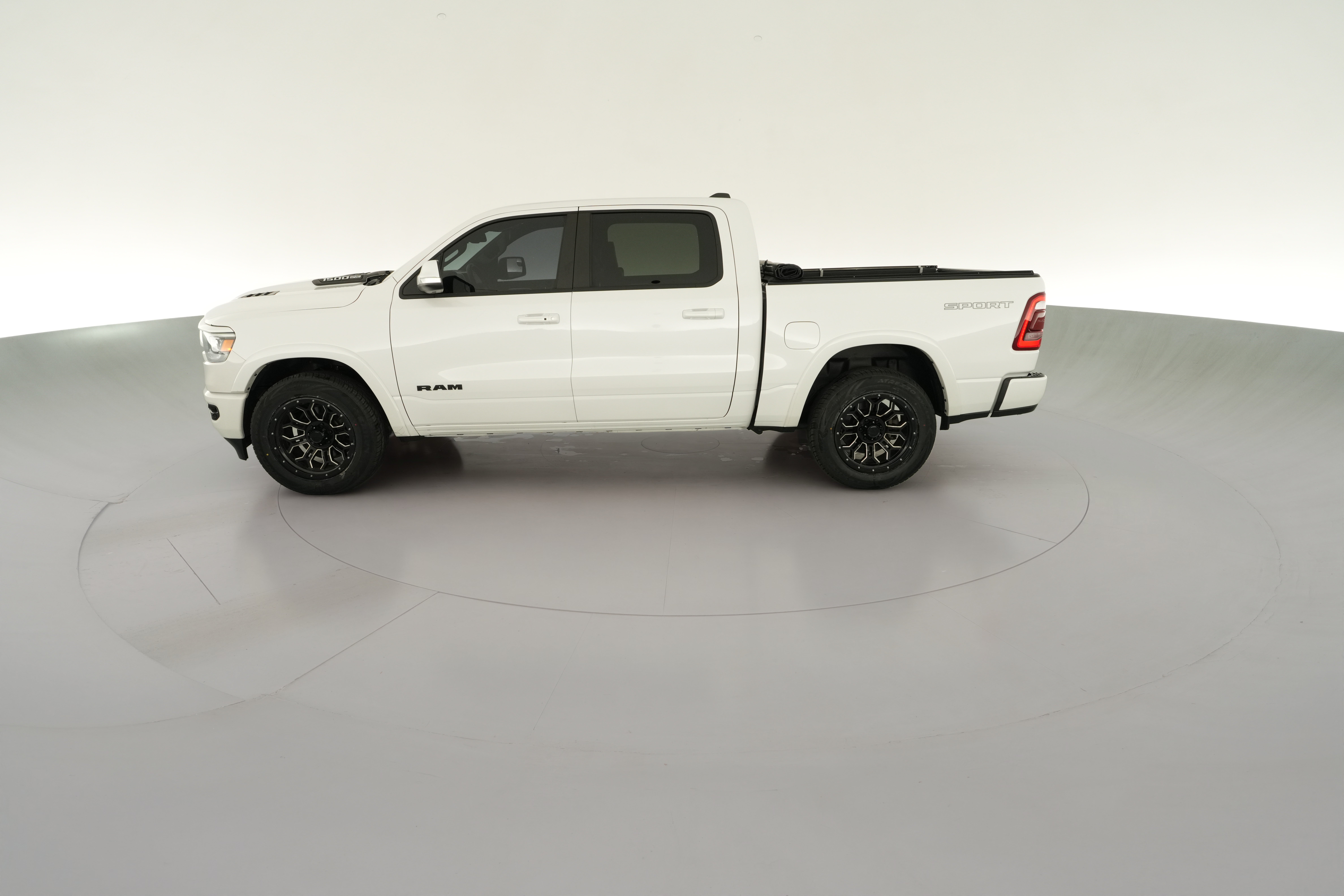 2020 RAM Ram 1500 Pickup Laramie - Photo 29
