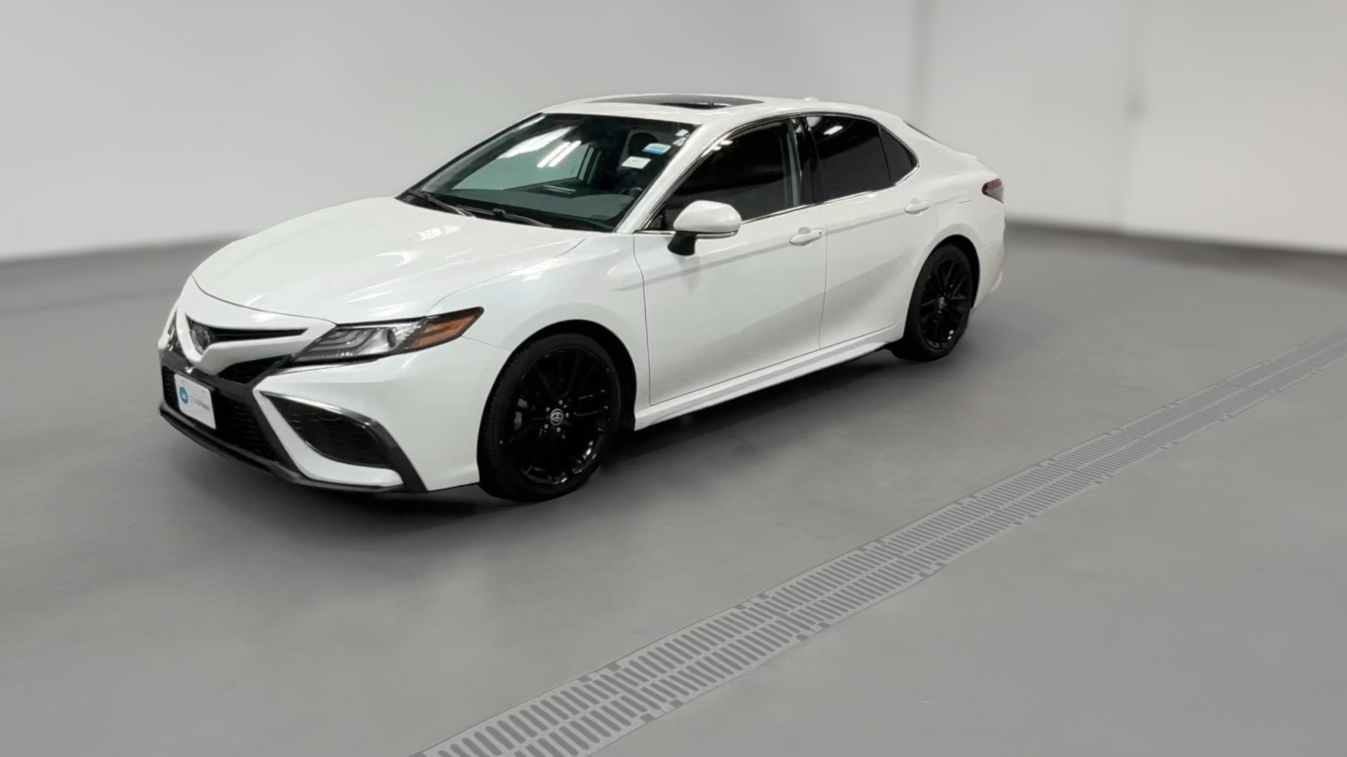 2022 Toyota Camry Hybrid vehicle photo