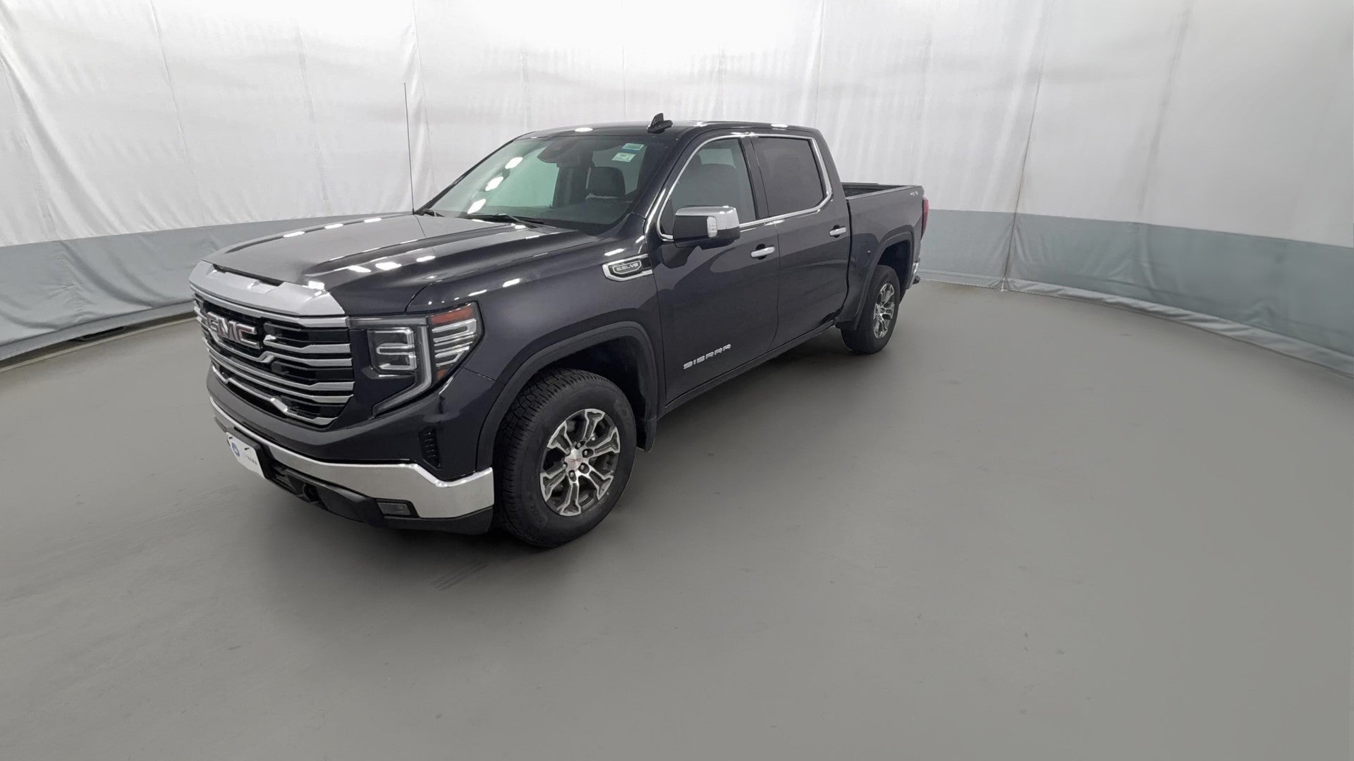 2025 GMC Sierra 1500 Crew Cab vehicle photo