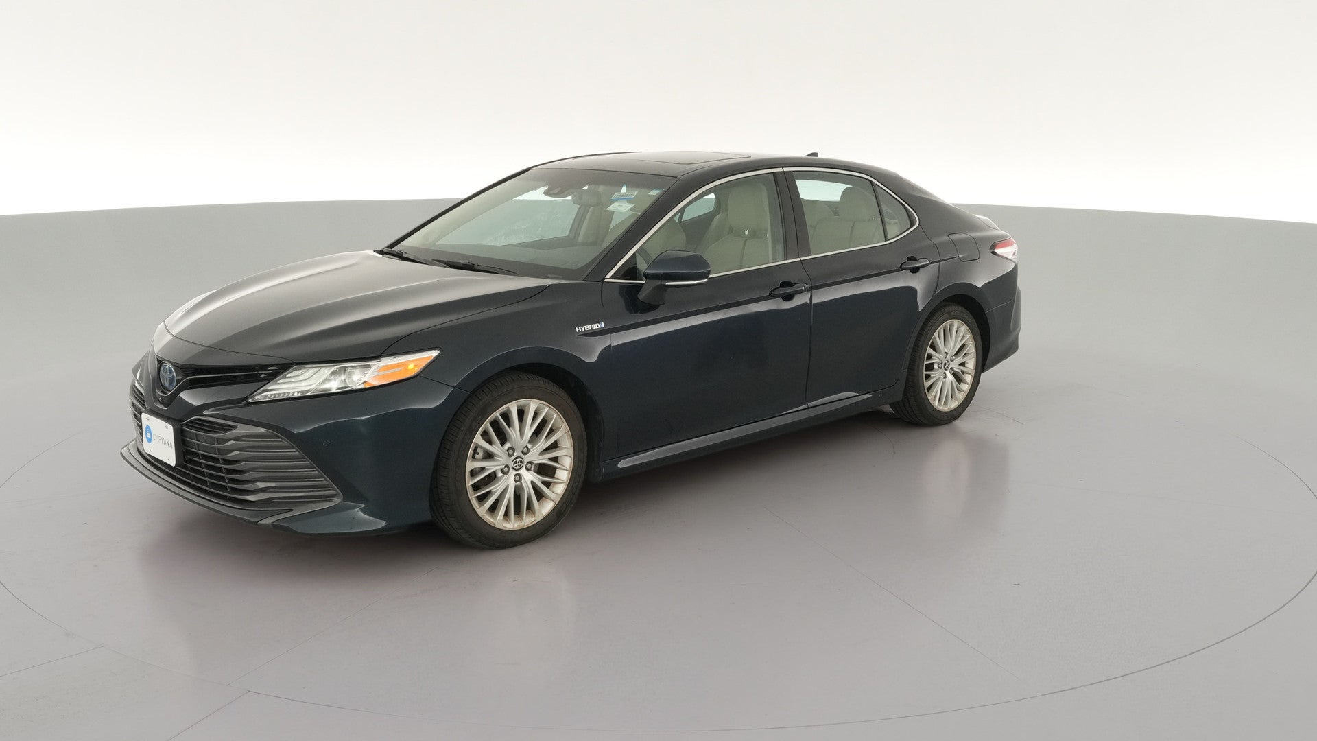2020 Toyota Camry Hybrid vehicle photo