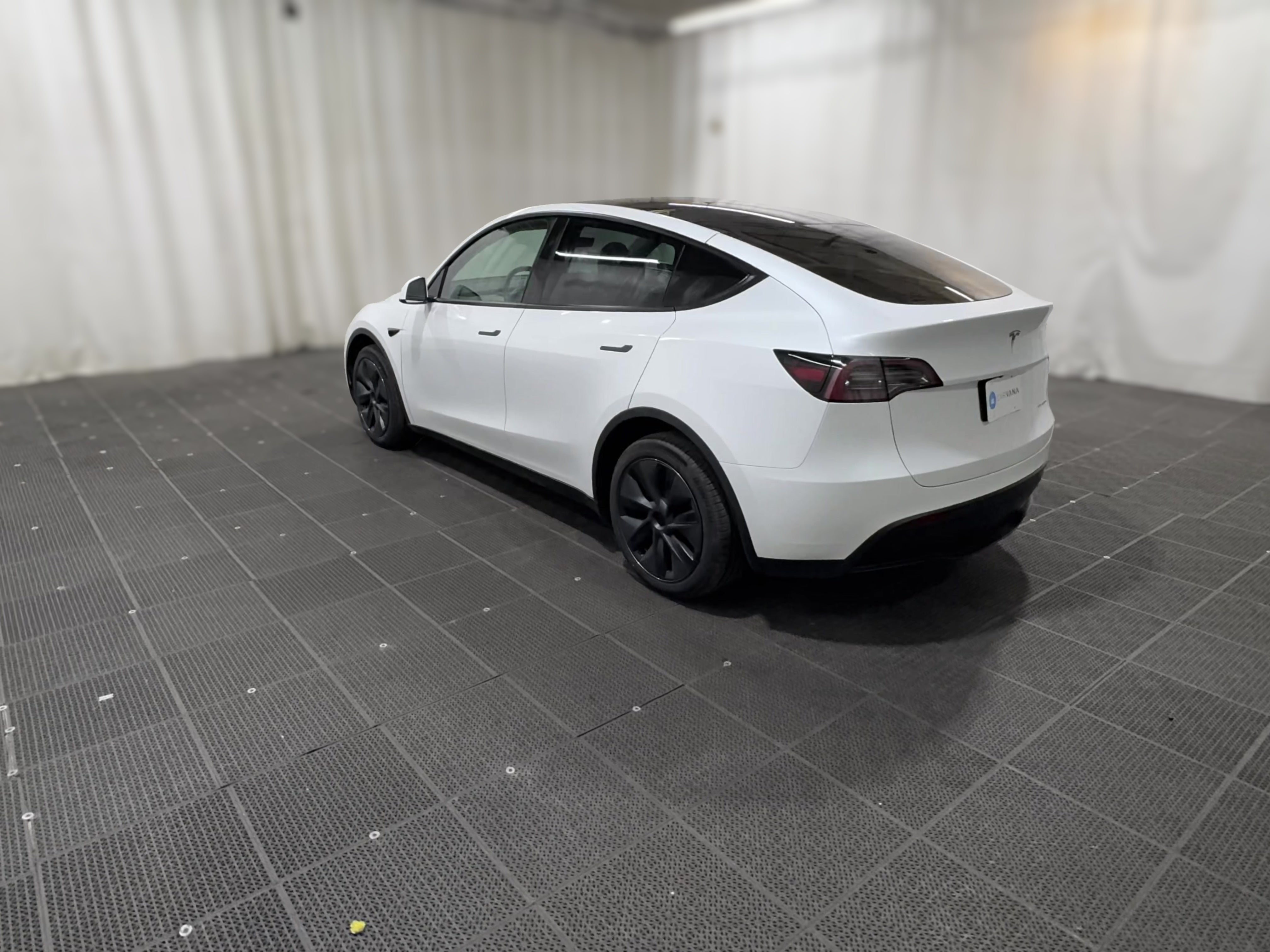 2024 Tesla Model Y Long Range - Photo 31