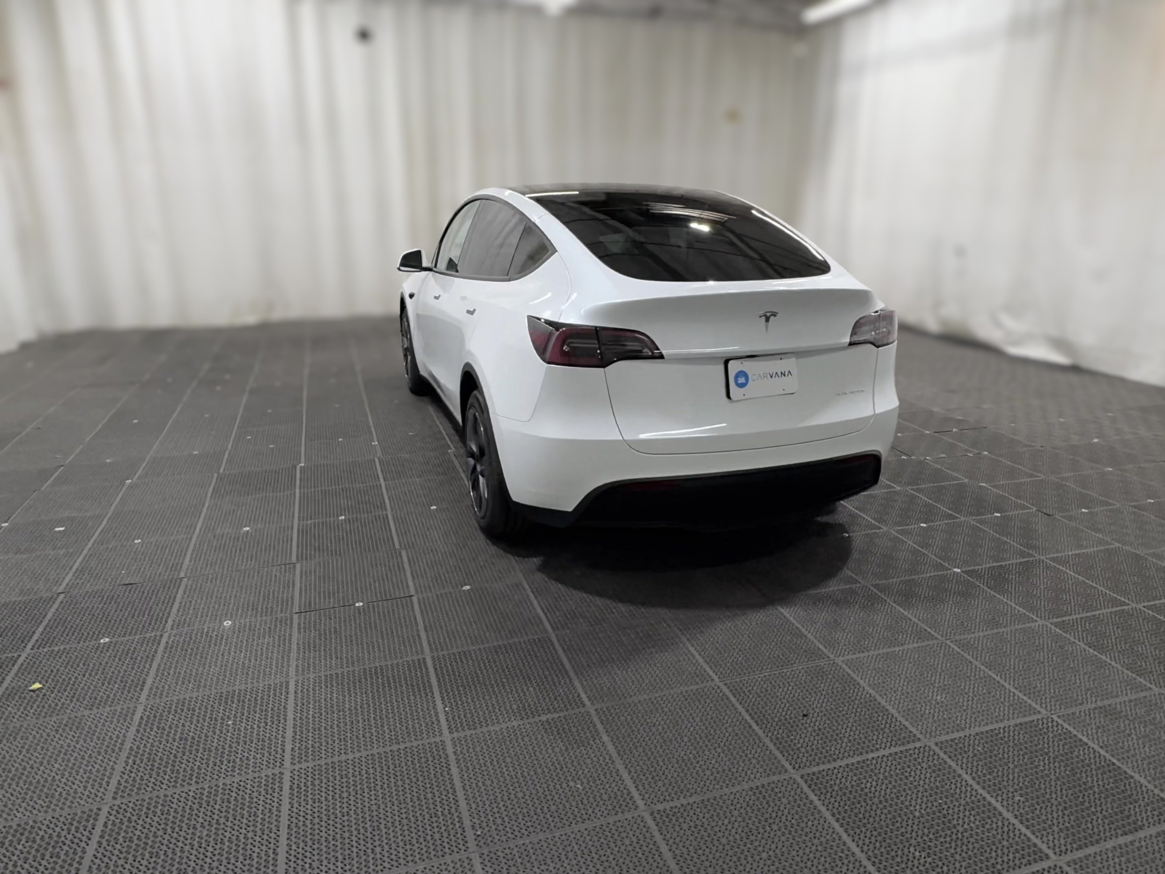2024 Tesla Model Y Long Range - Photo 32