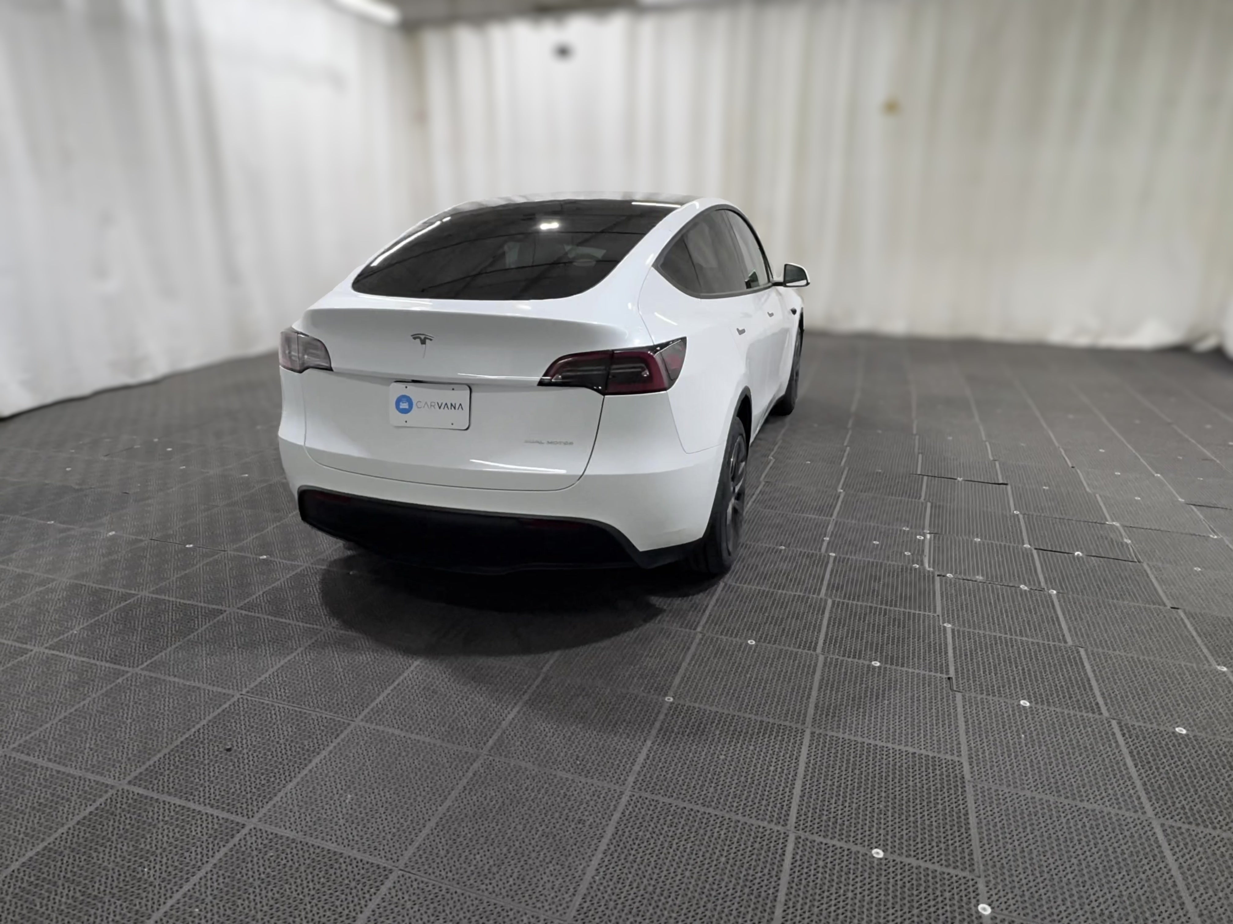 2024 Tesla Model Y Long Range - Photo 34
