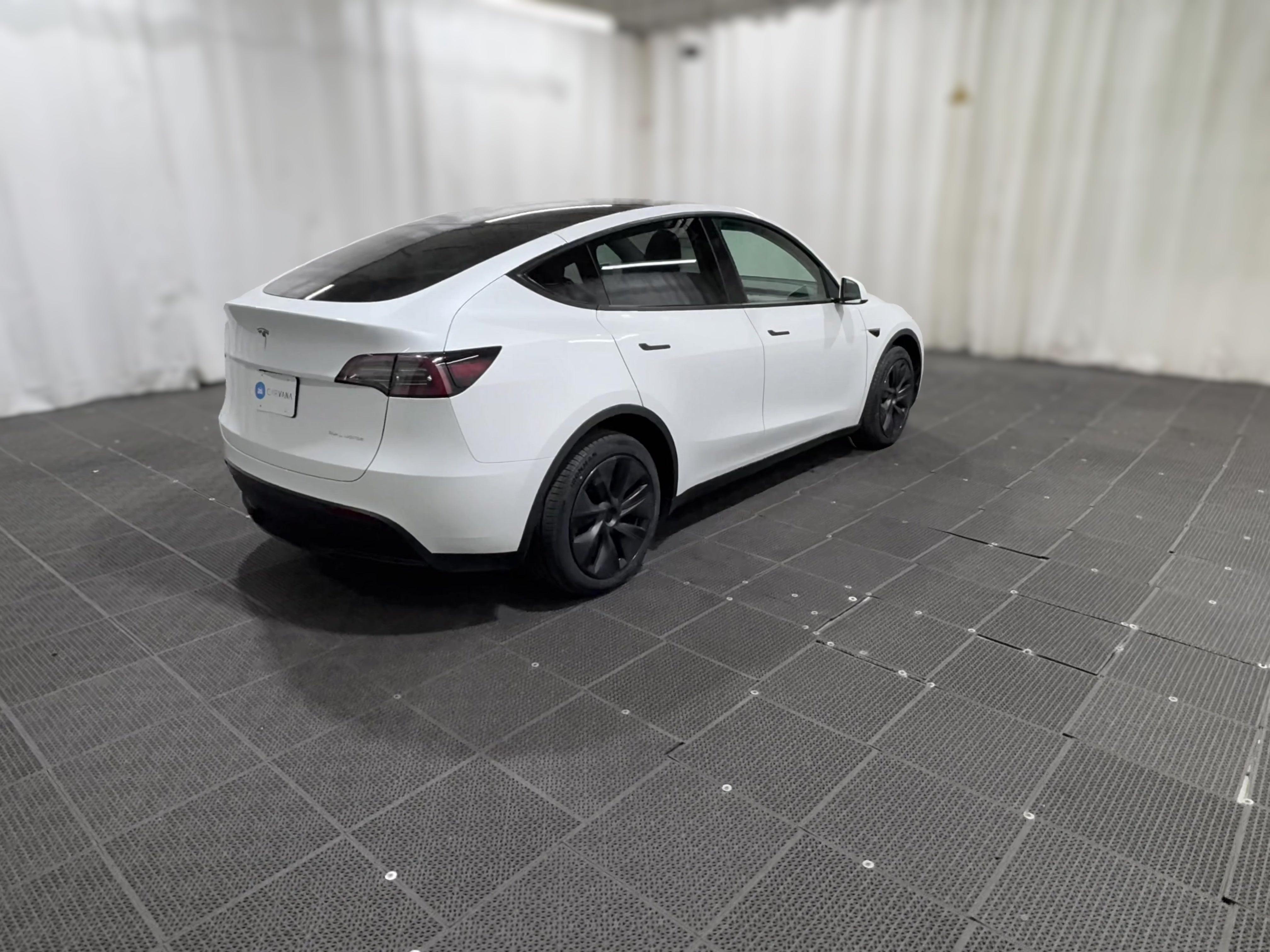 2024 Tesla Model Y Long Range - Photo 35