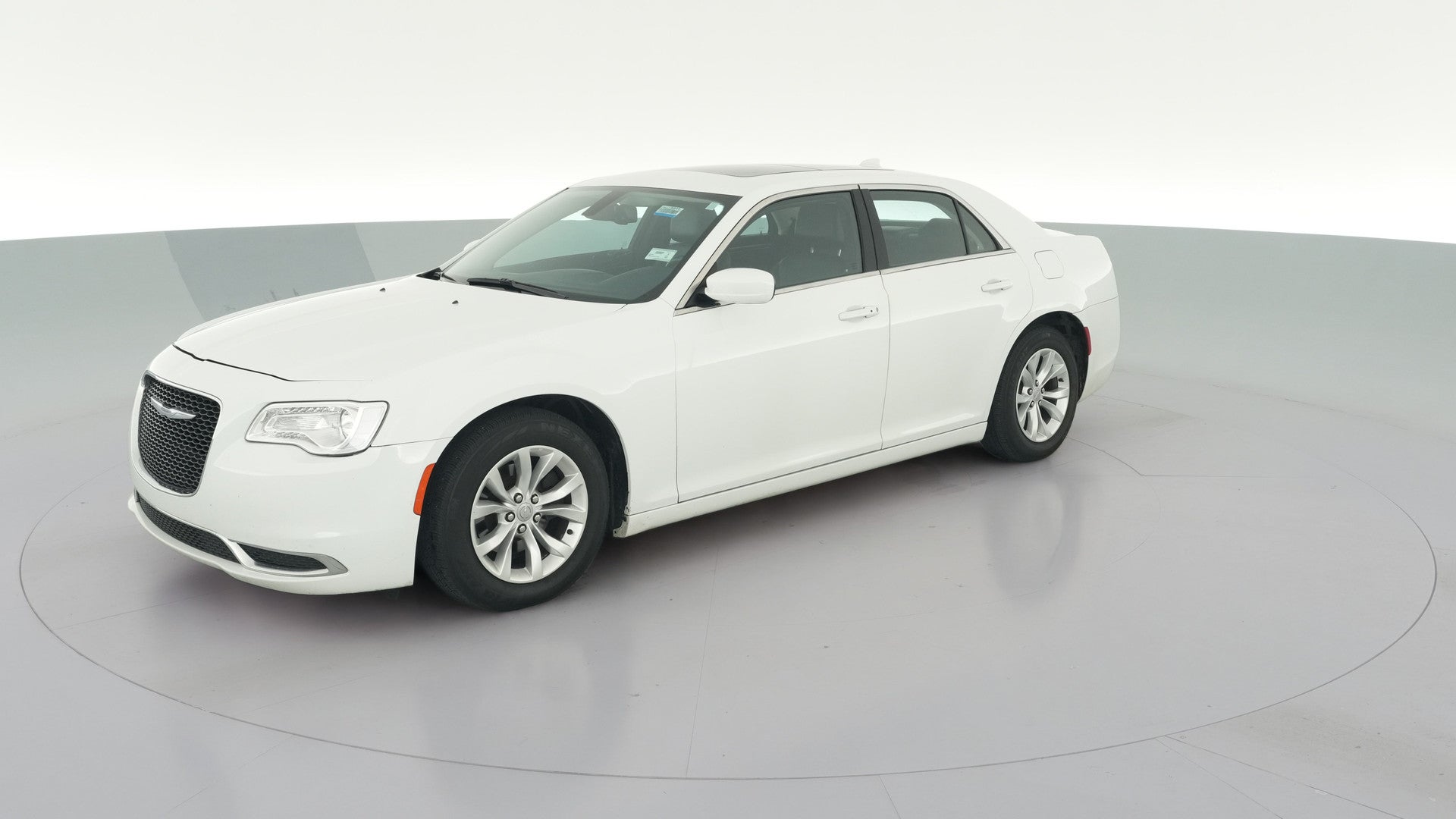 2016 Chrysler 300 vehicle photo