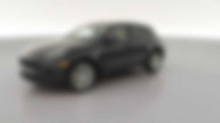 2023 Porsche Macan vehicle photo