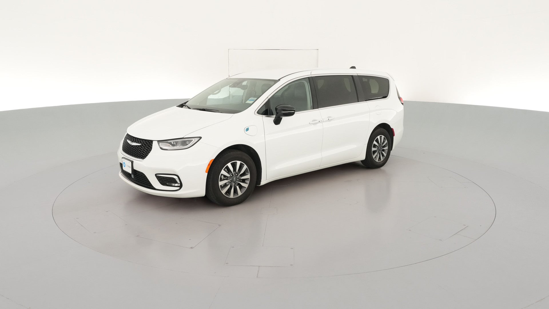 2024 Chrysler Pacifica Hybrid vehicle photo
