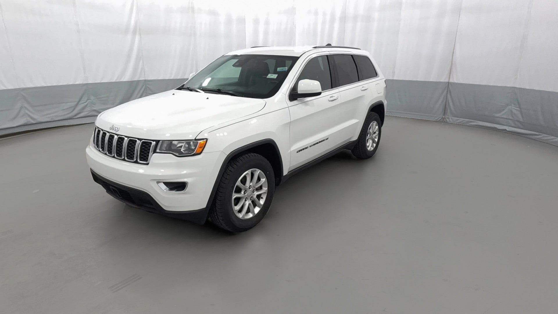 2022 Jeep Grand Cherokee vehicle photo