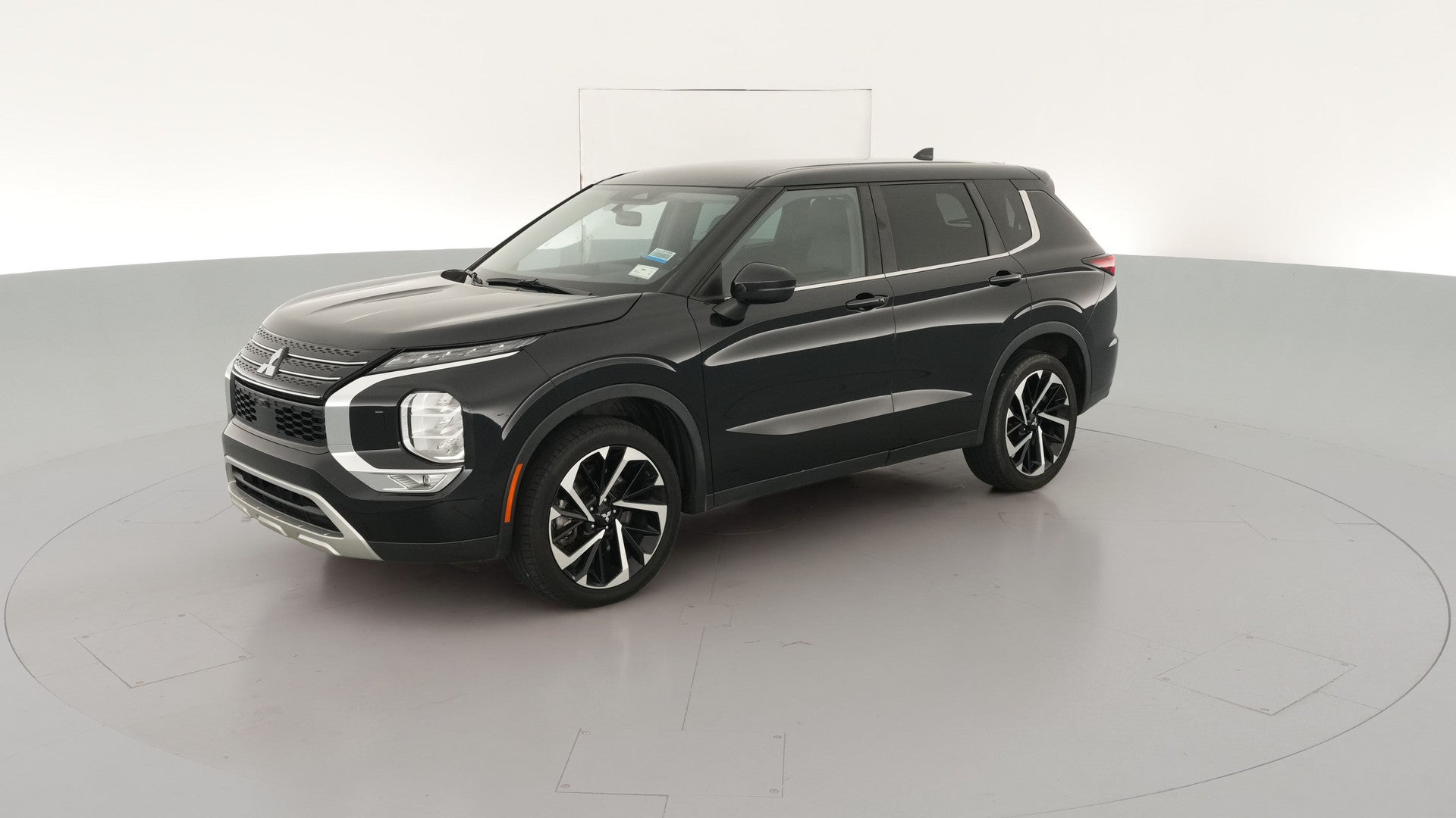 2023 Mitsubishi Outlander vehicle photo