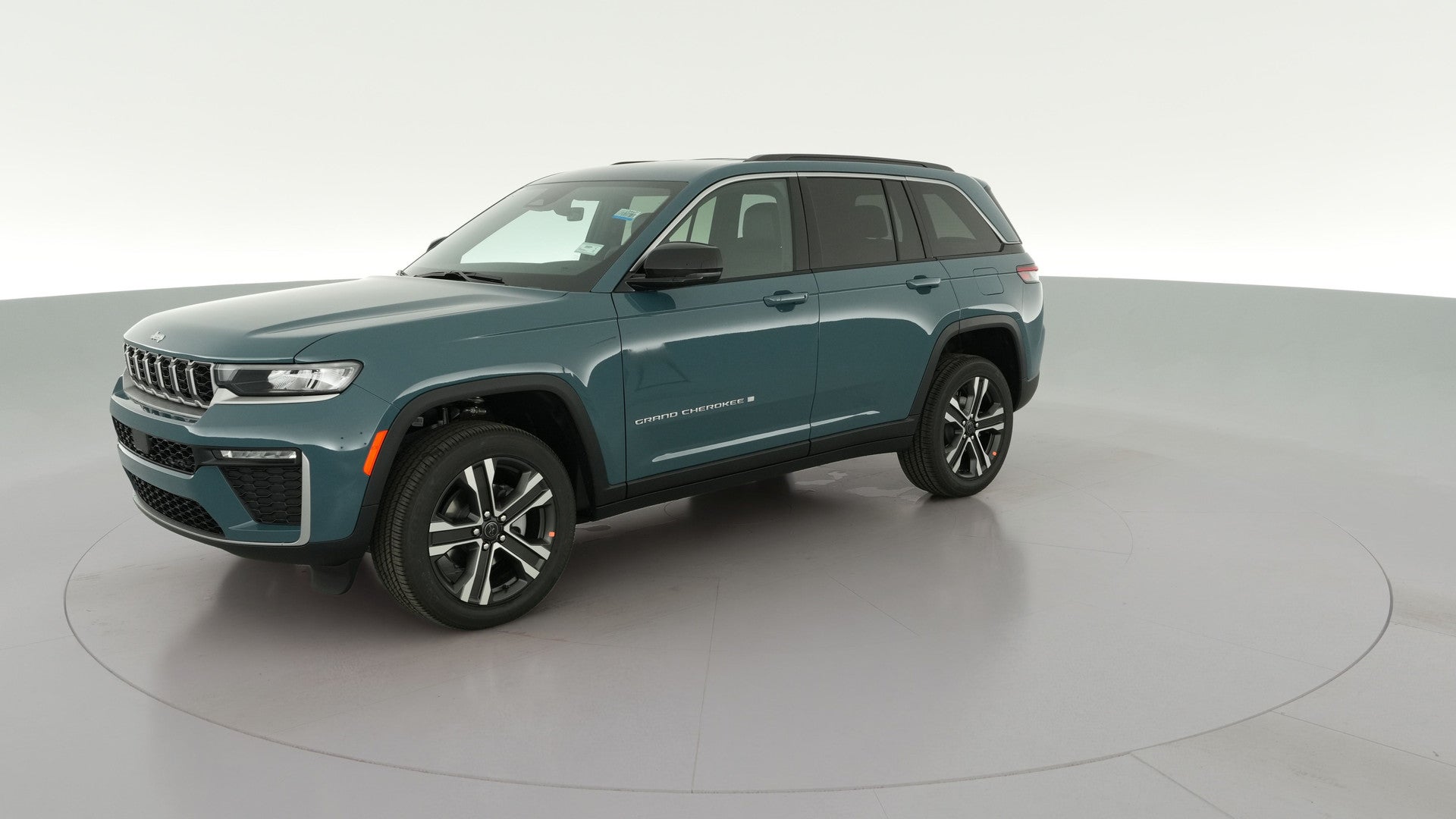 2027 Jeep Grand Cherokee vehicle photo