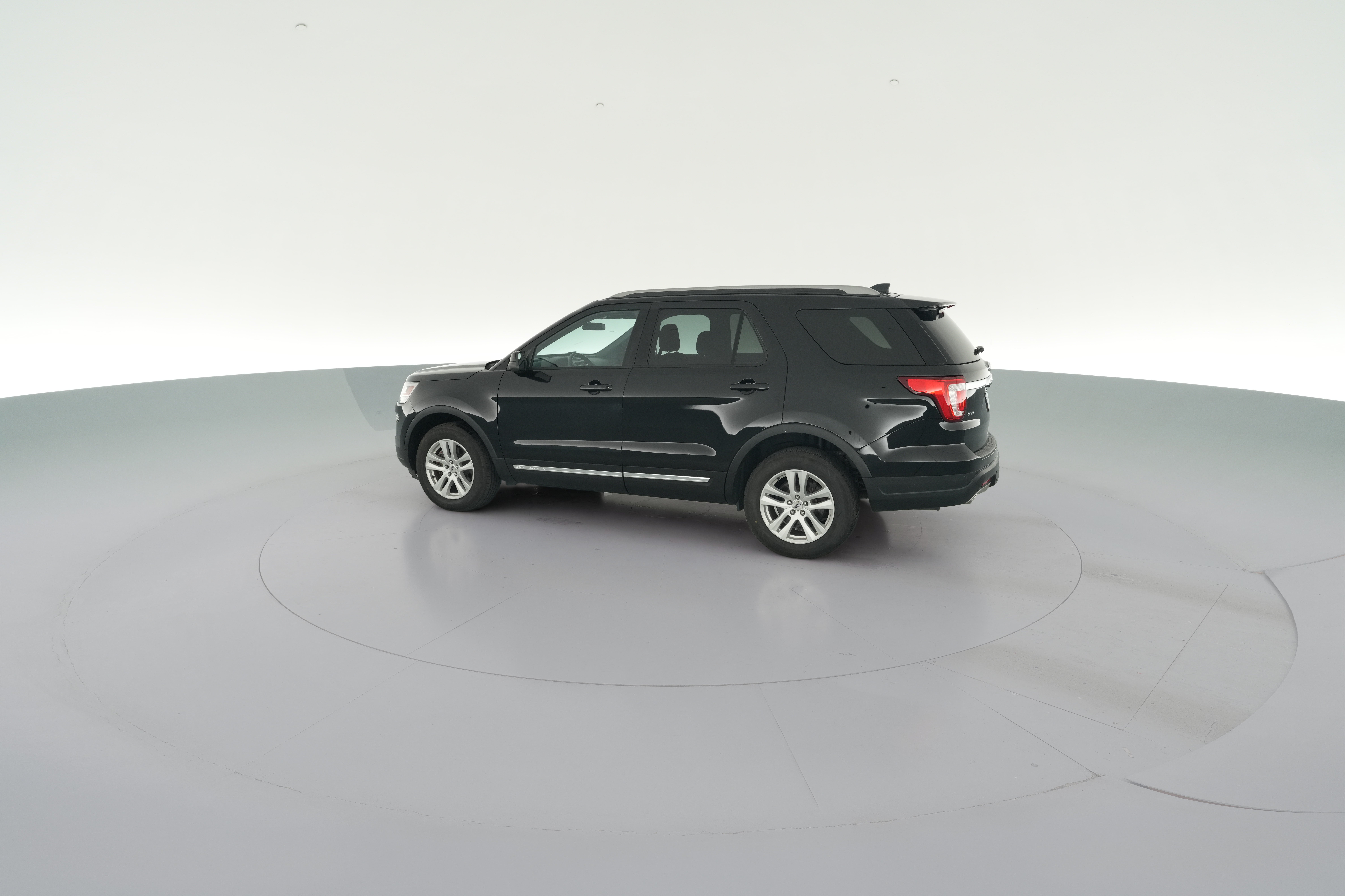 2018 Ford Explorer XLT - Photo 27
