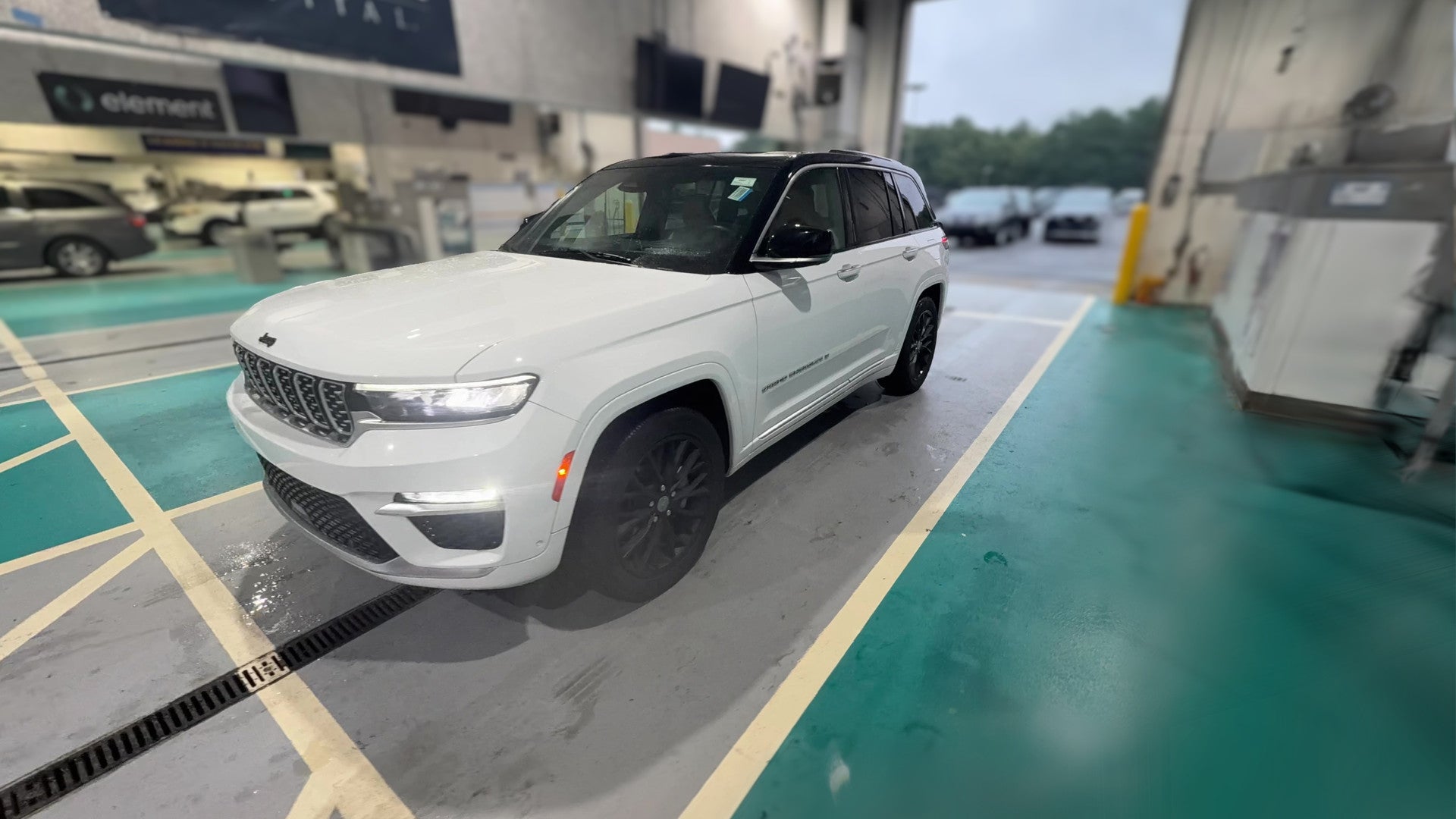 2023 Jeep Grand Cherokee vehicle photo
