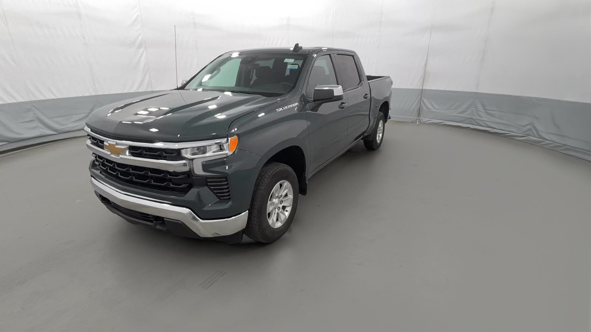 2025 Chevrolet Silverado 1500 Crew Cab vehicle photo