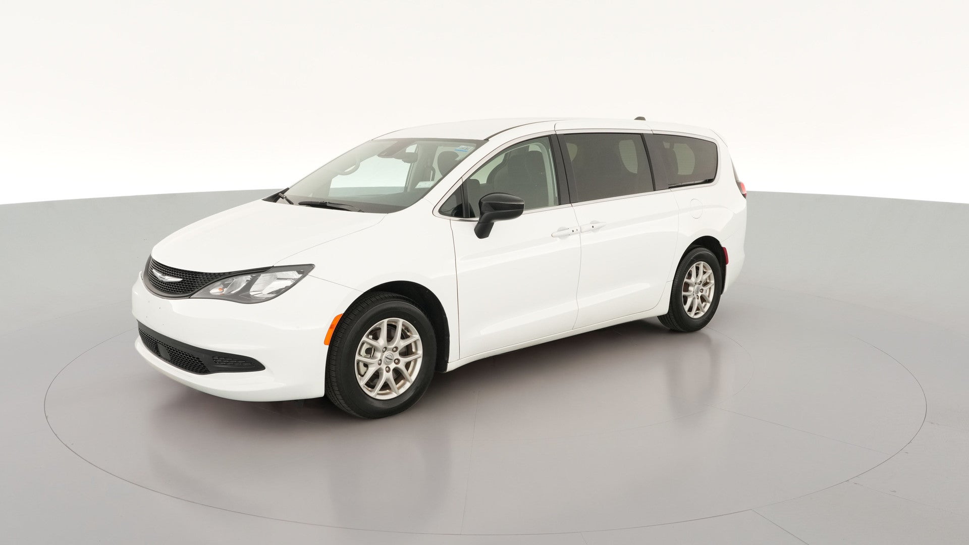 2024 Chrysler Voyager vehicle photo