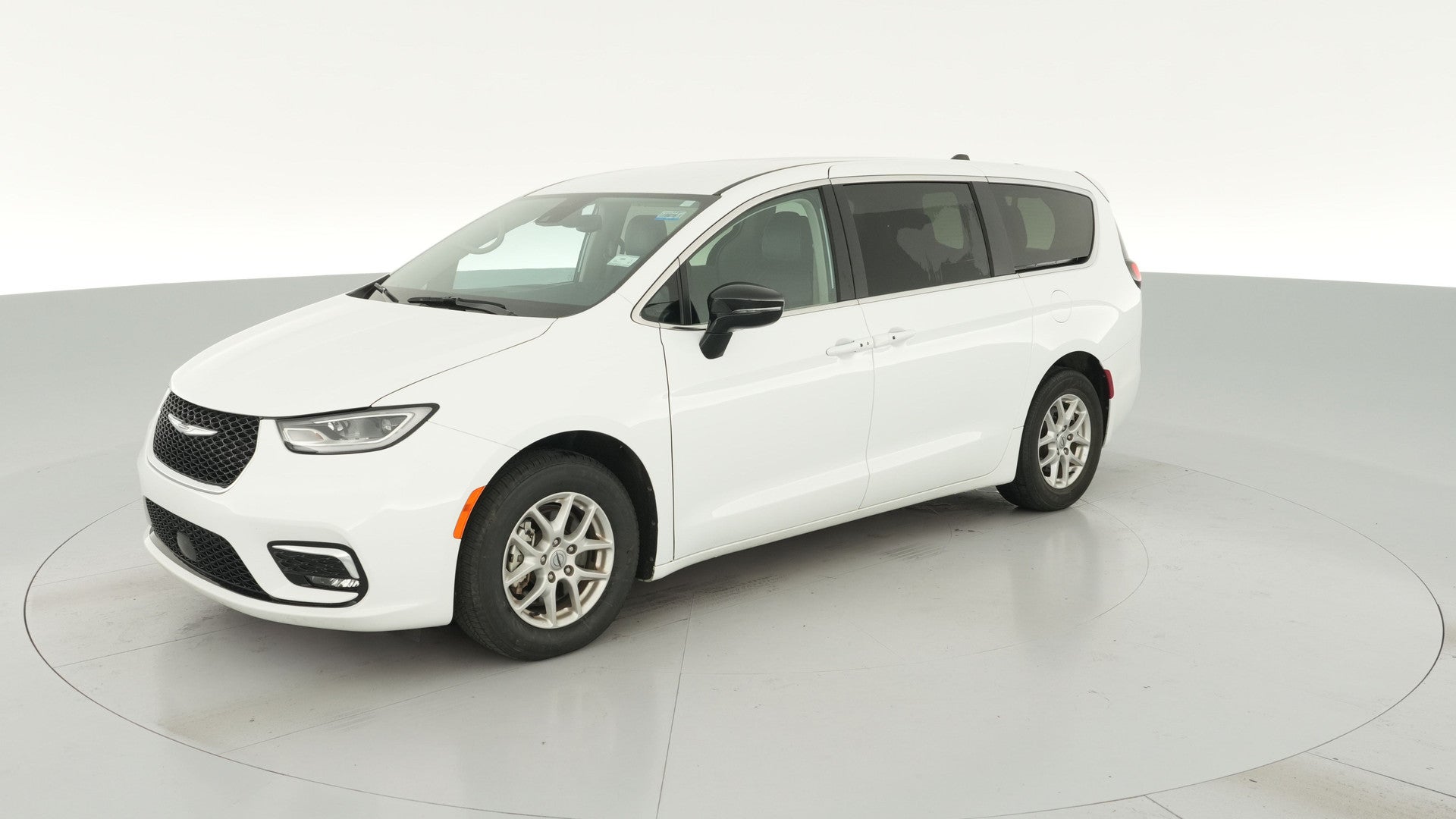 2024 Chrysler Pacifica vehicle photo