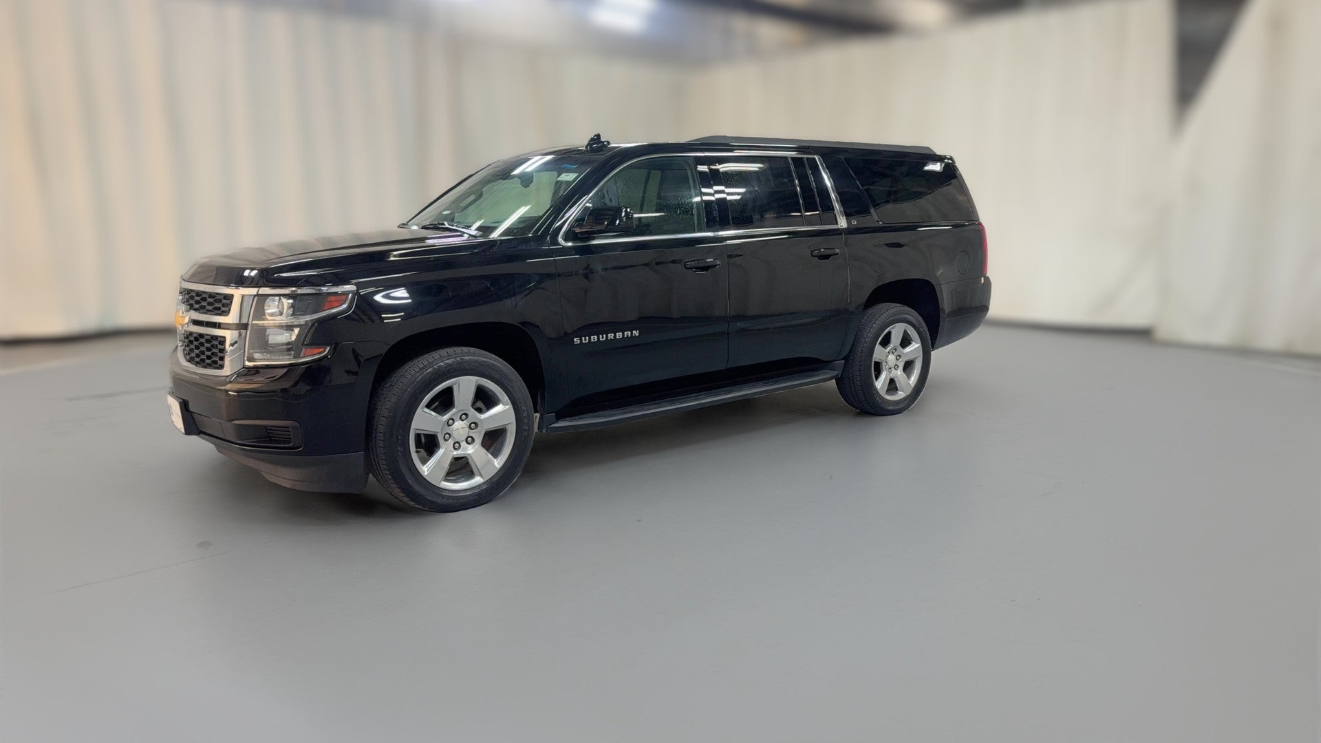 2019 Chevrolet Suburban vehicle photo