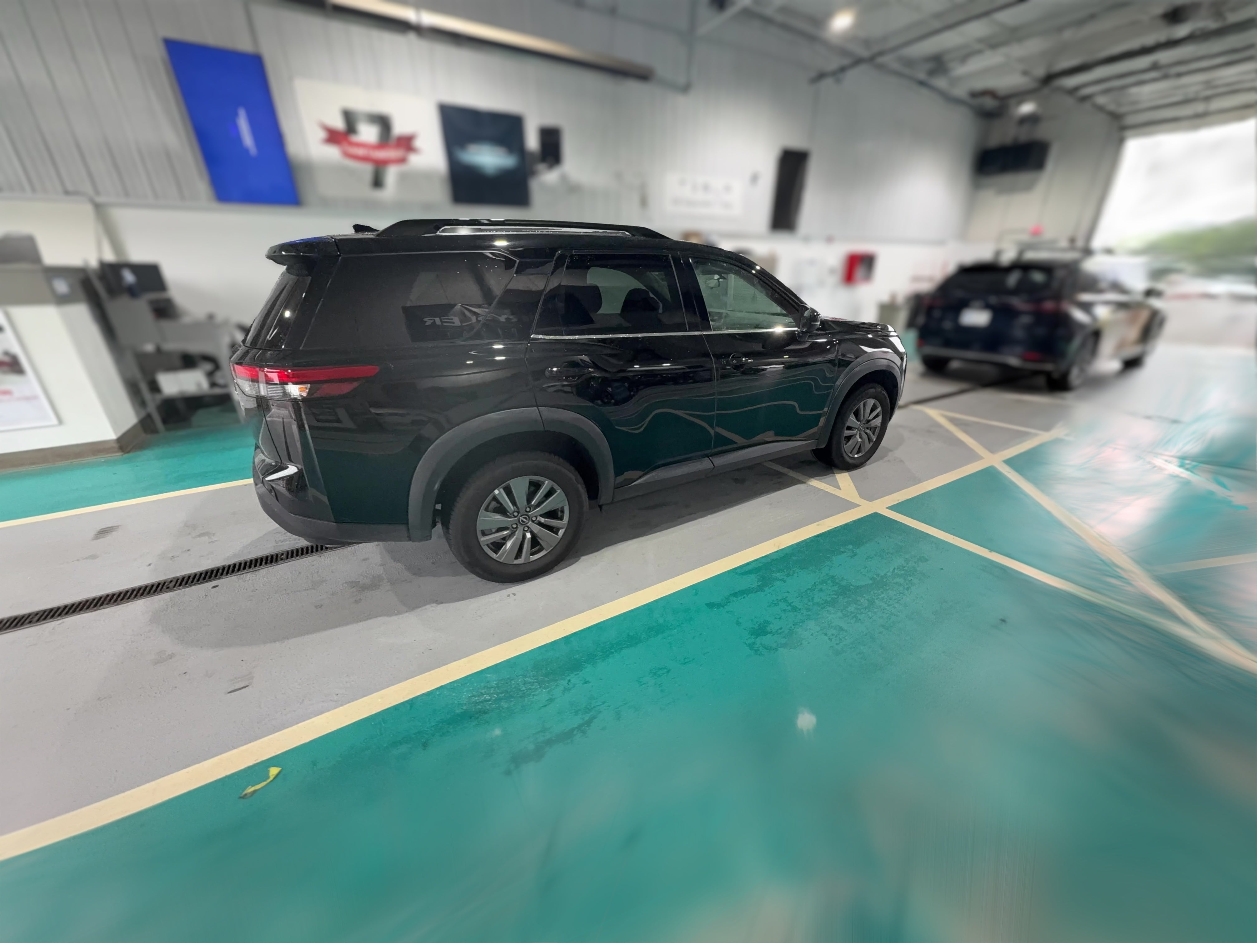2025 Nissan Pathfinder SV - Photo 40
