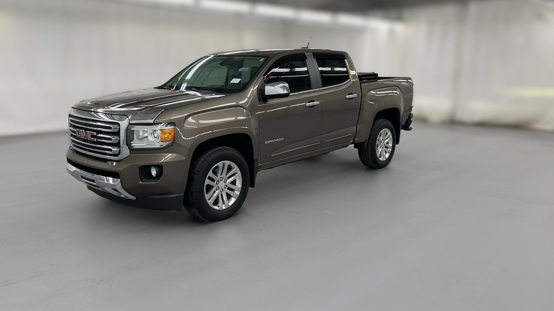 2016 GMC Canyon Crew Cab vehicle photo