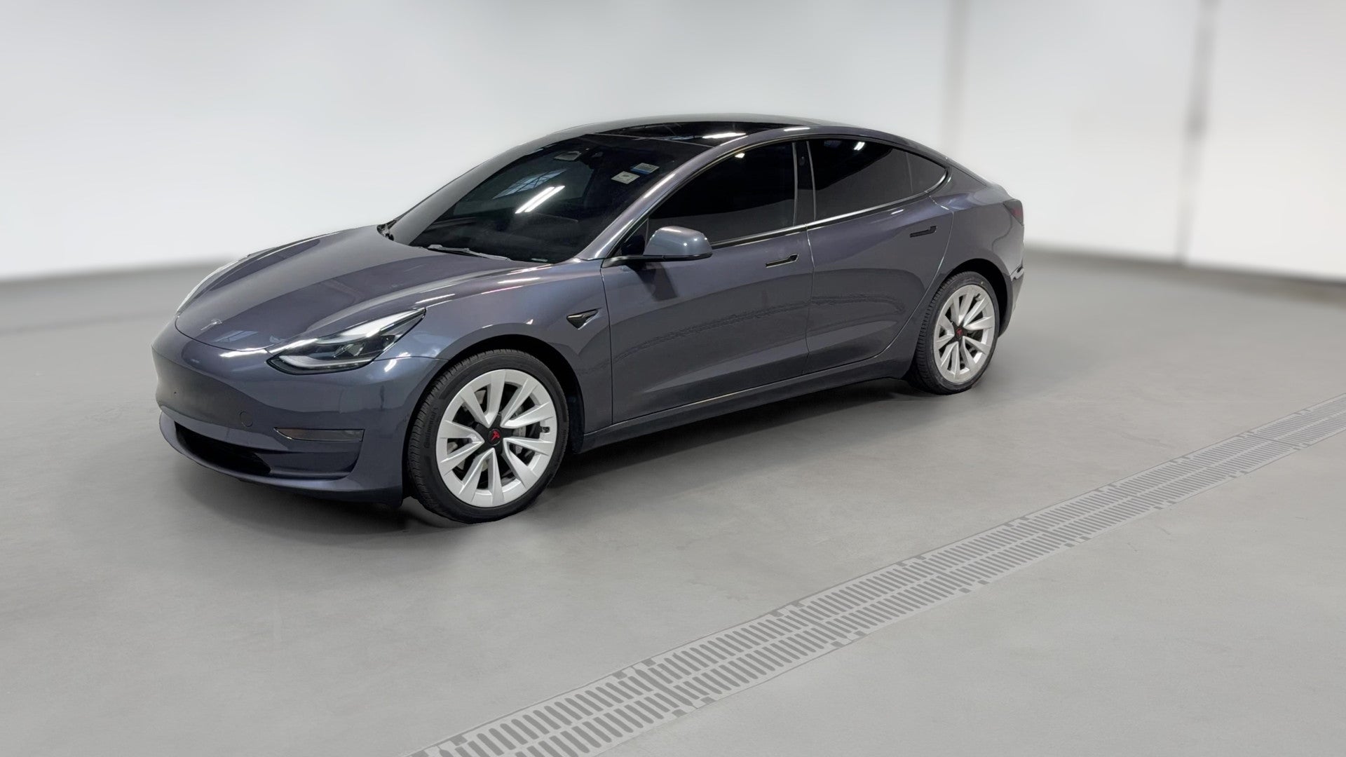 2023 Tesla Model 3 vehicle photo