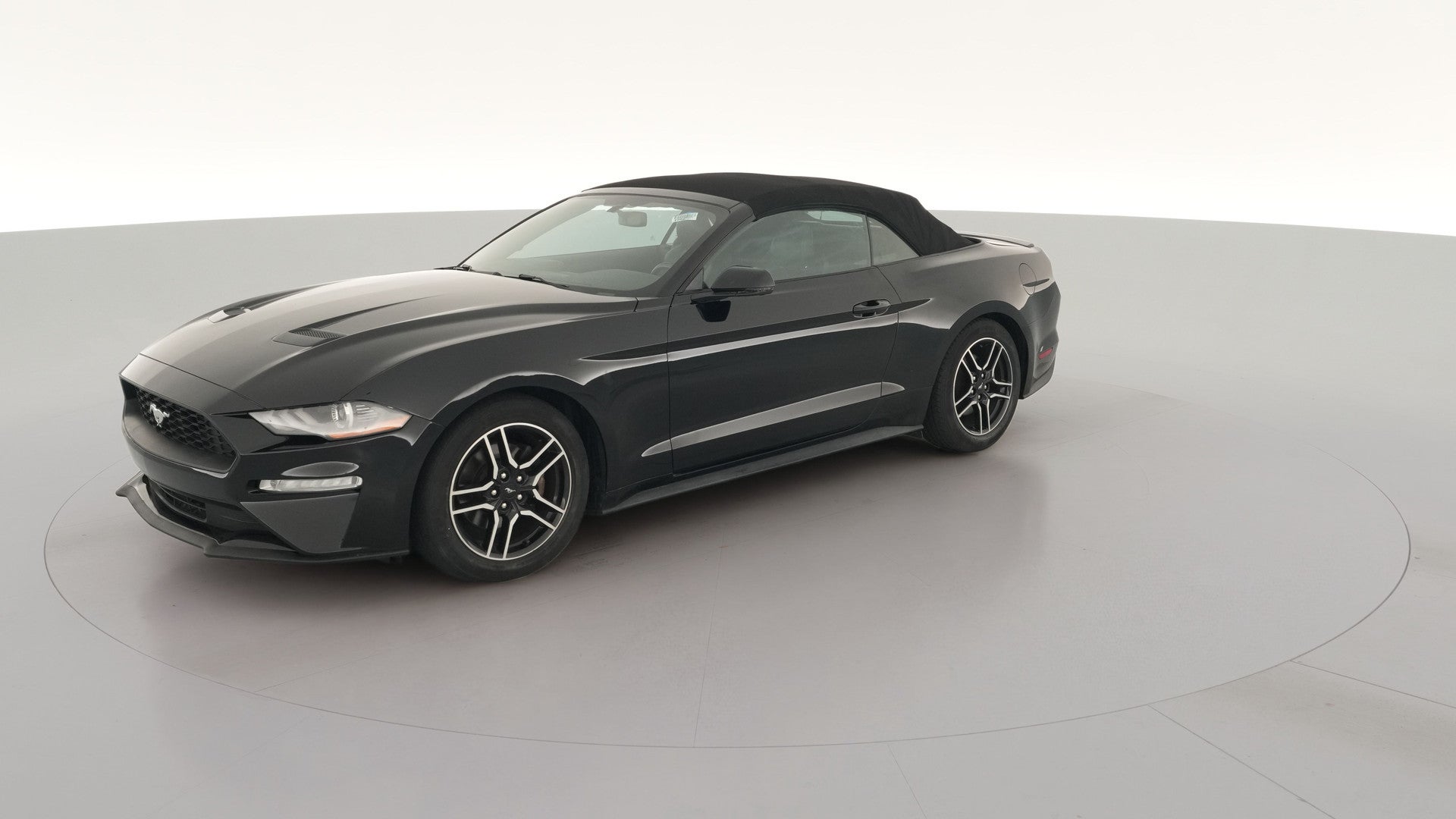 2020 Ford Mustang vehicle photo