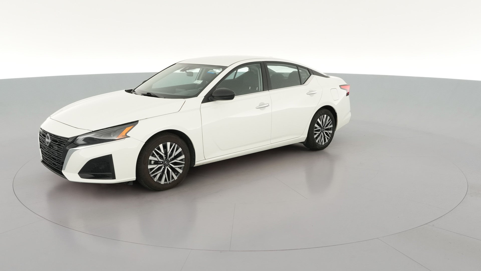 2025 Nissan Altima vehicle photo