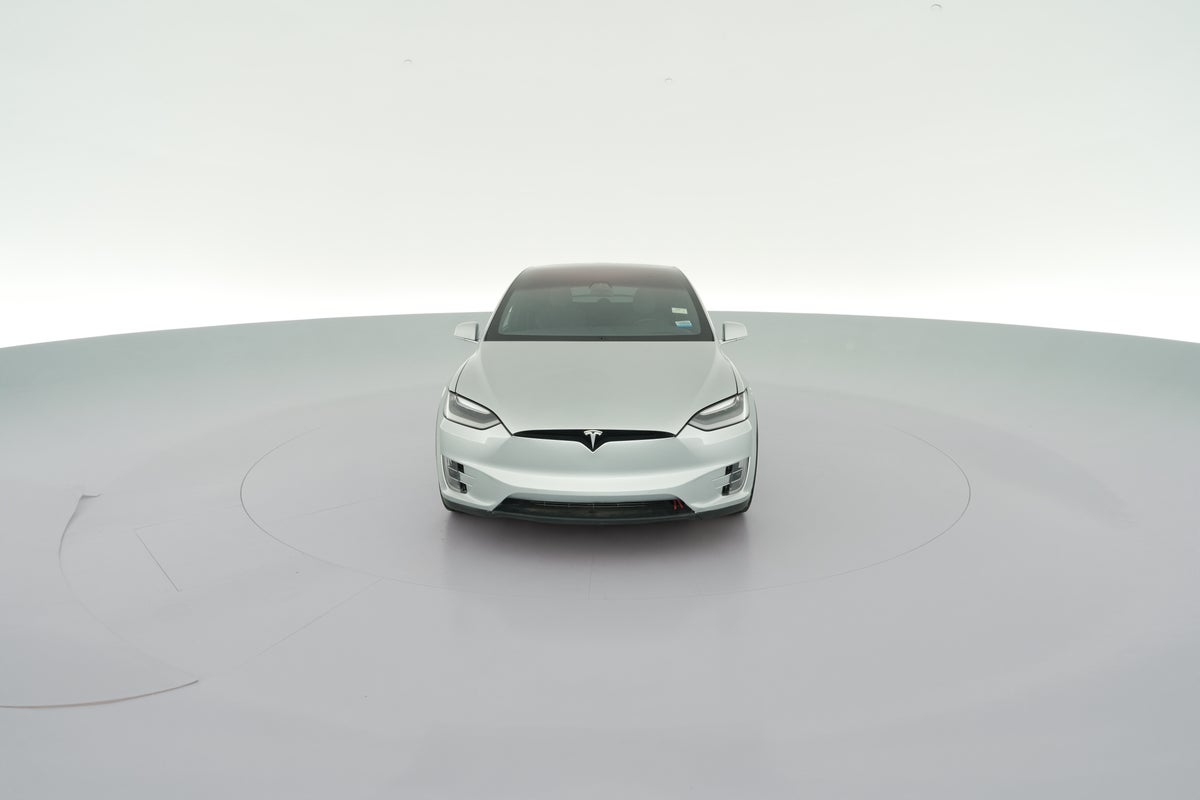 2017 Tesla Model X 75D in Silver Metallic — 360° view 1