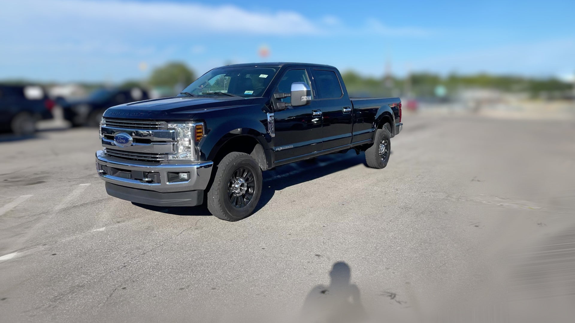 2019 Ford F250 Super Duty Crew Cab vehicle photo