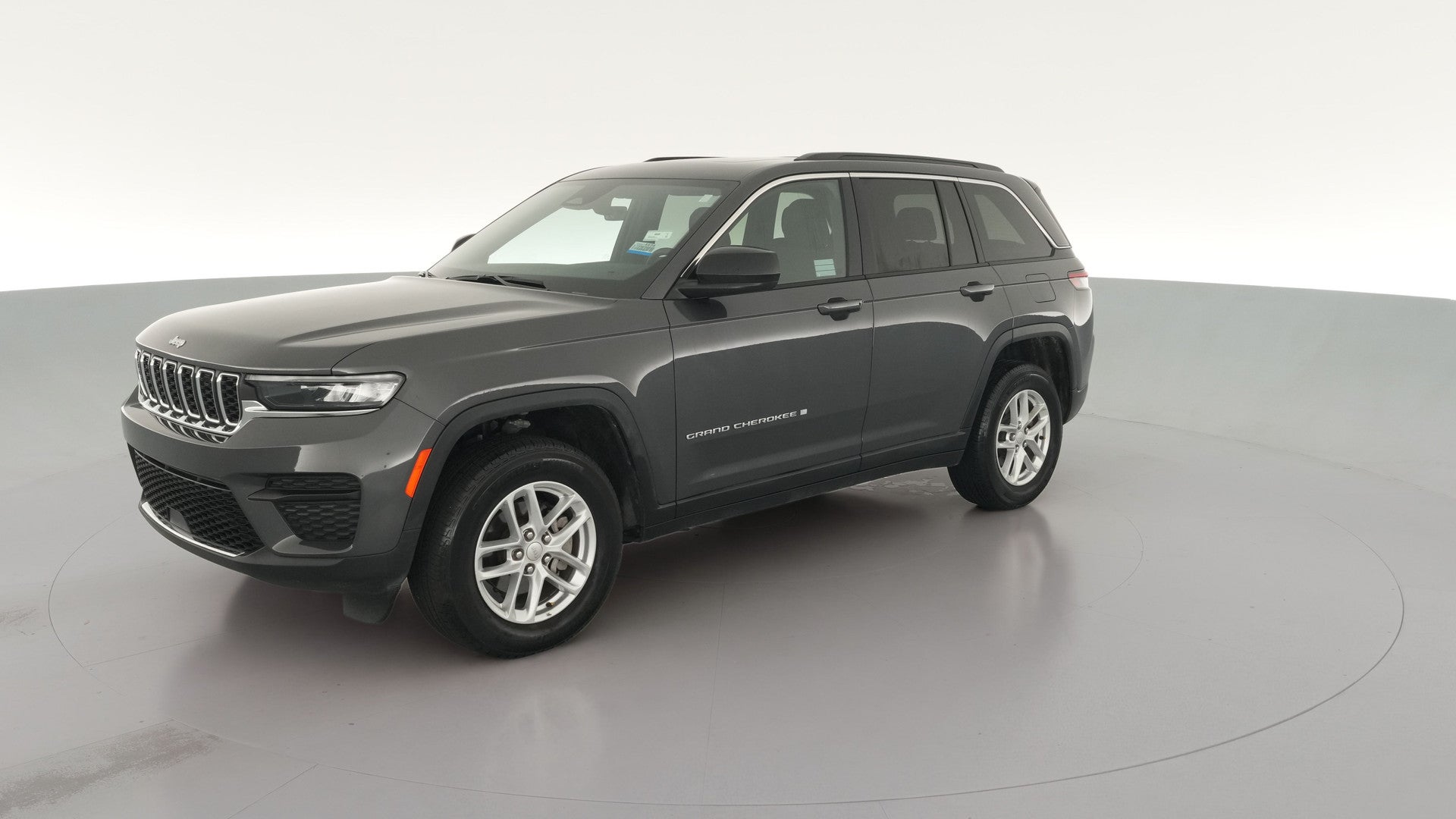 2025 Jeep Grand Cherokee vehicle photo