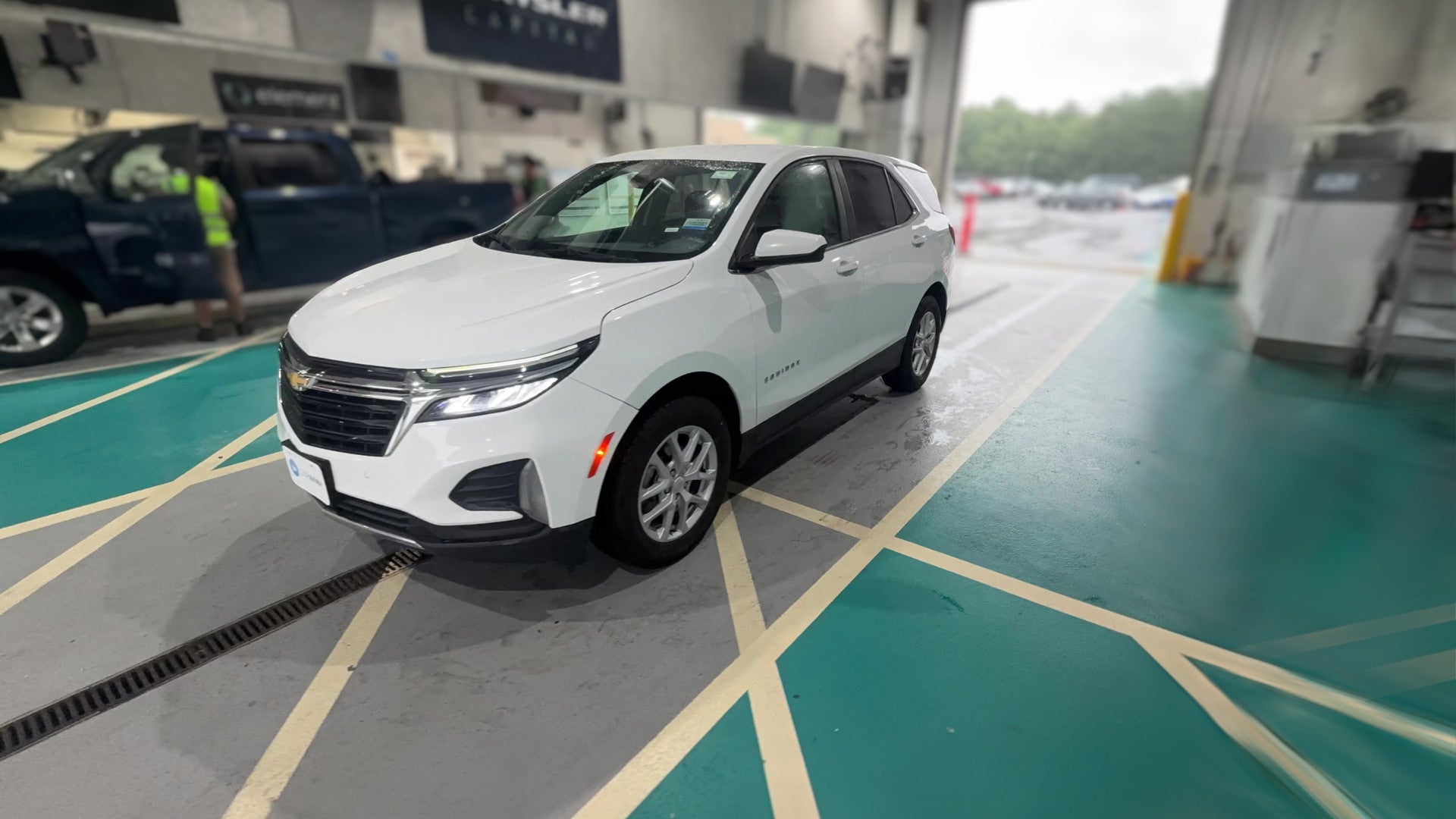 2024 Chevrolet Equinox vehicle photo