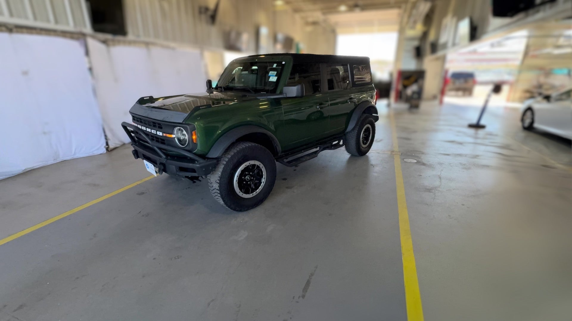 2022 Ford Bronco vehicle photo