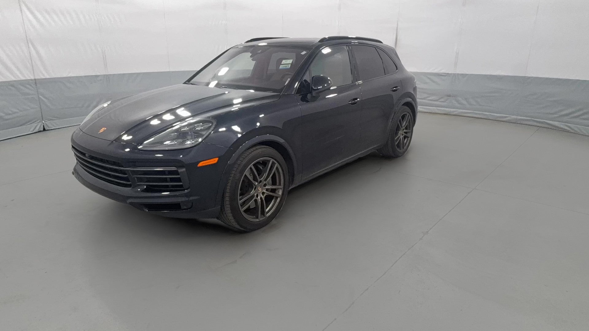 2023 Porsche Cayenne vehicle photo