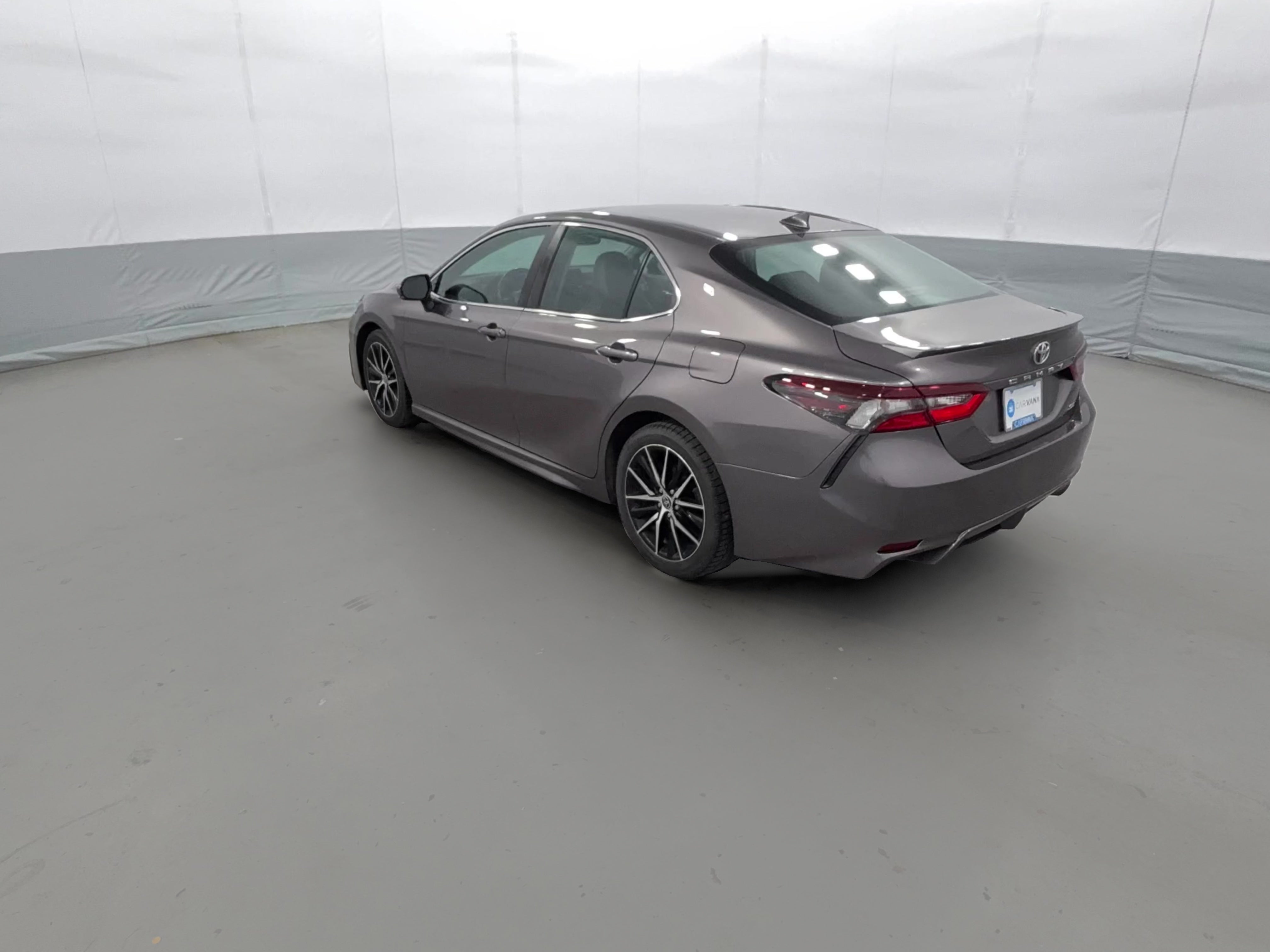 2022 Toyota Camry SE - Photo 29
