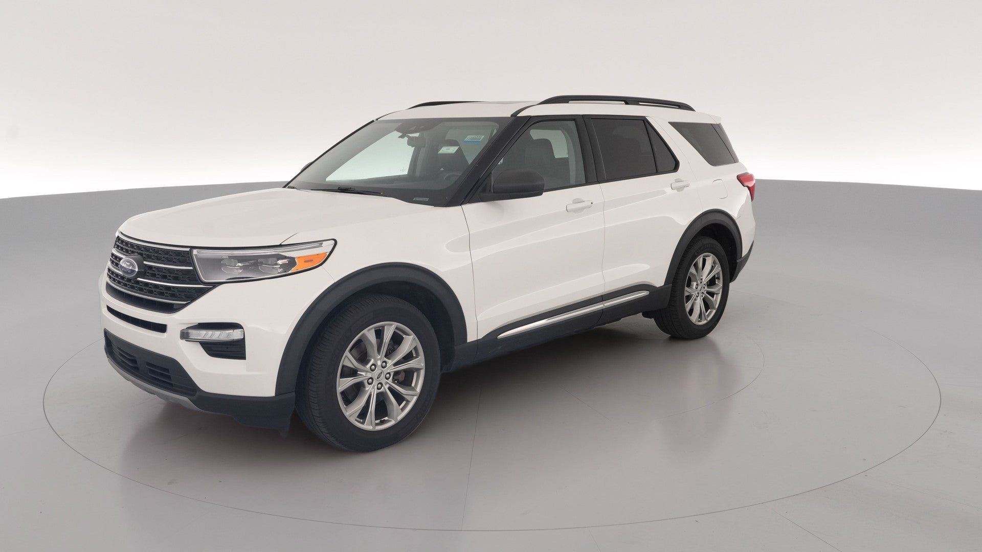 2021 Ford Explorer vehicle photo