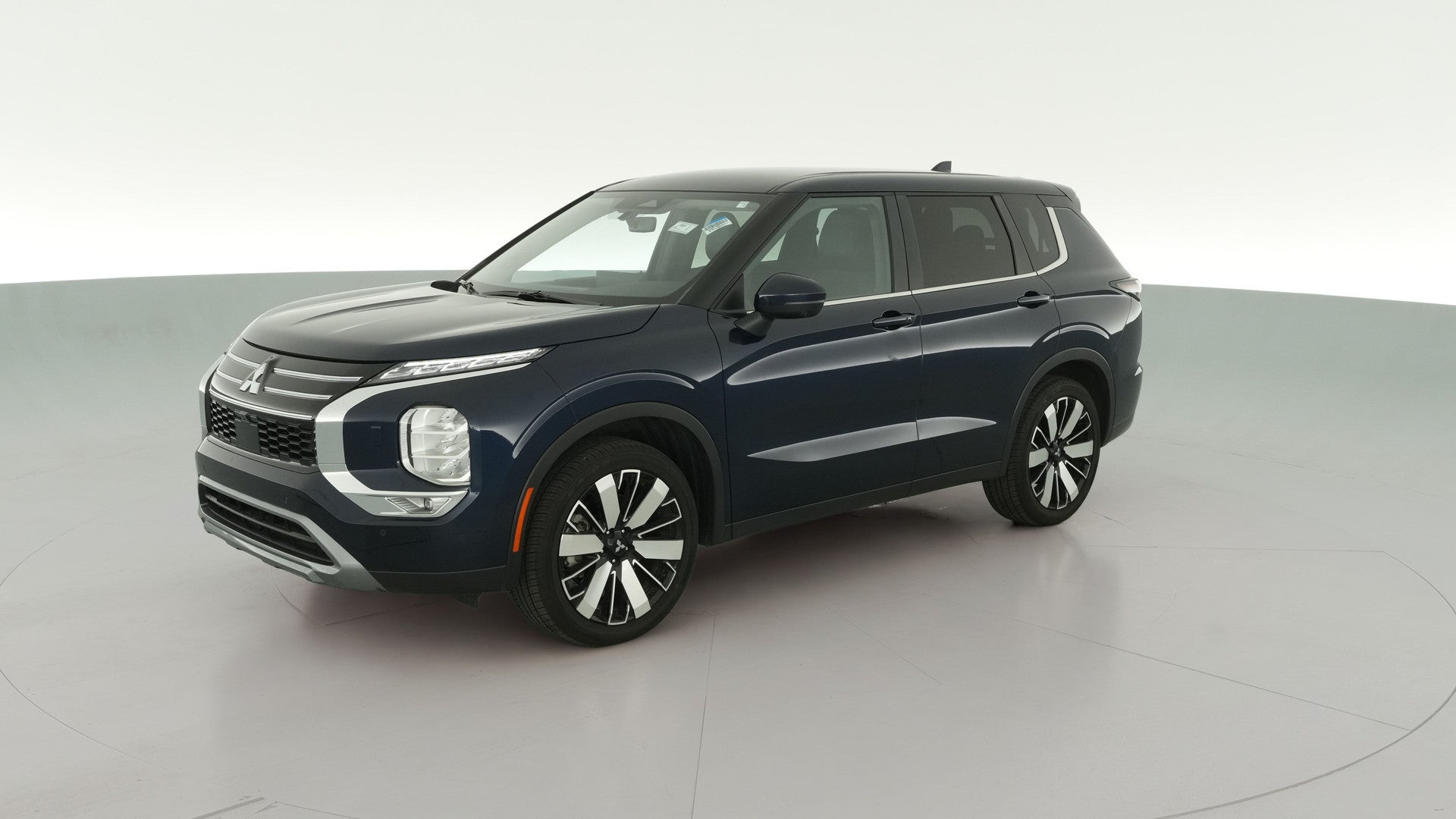 2025 Mitsubishi Outlander vehicle photo