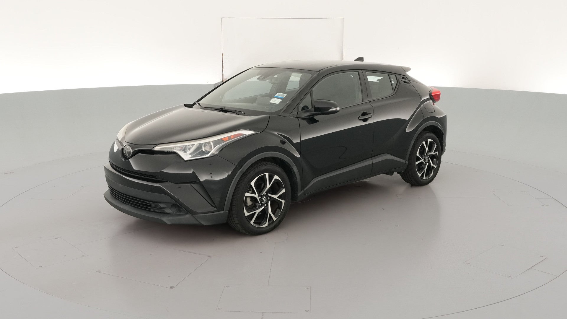 2019 Toyota C-HR vehicle photo