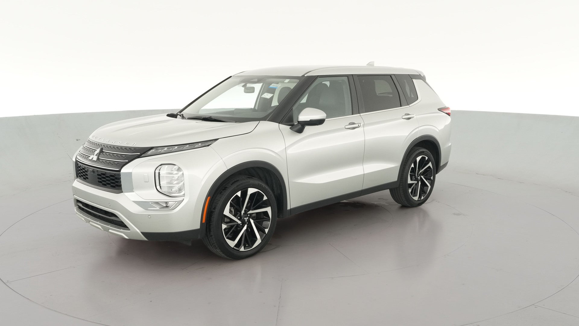2024 Mitsubishi Outlander vehicle photo